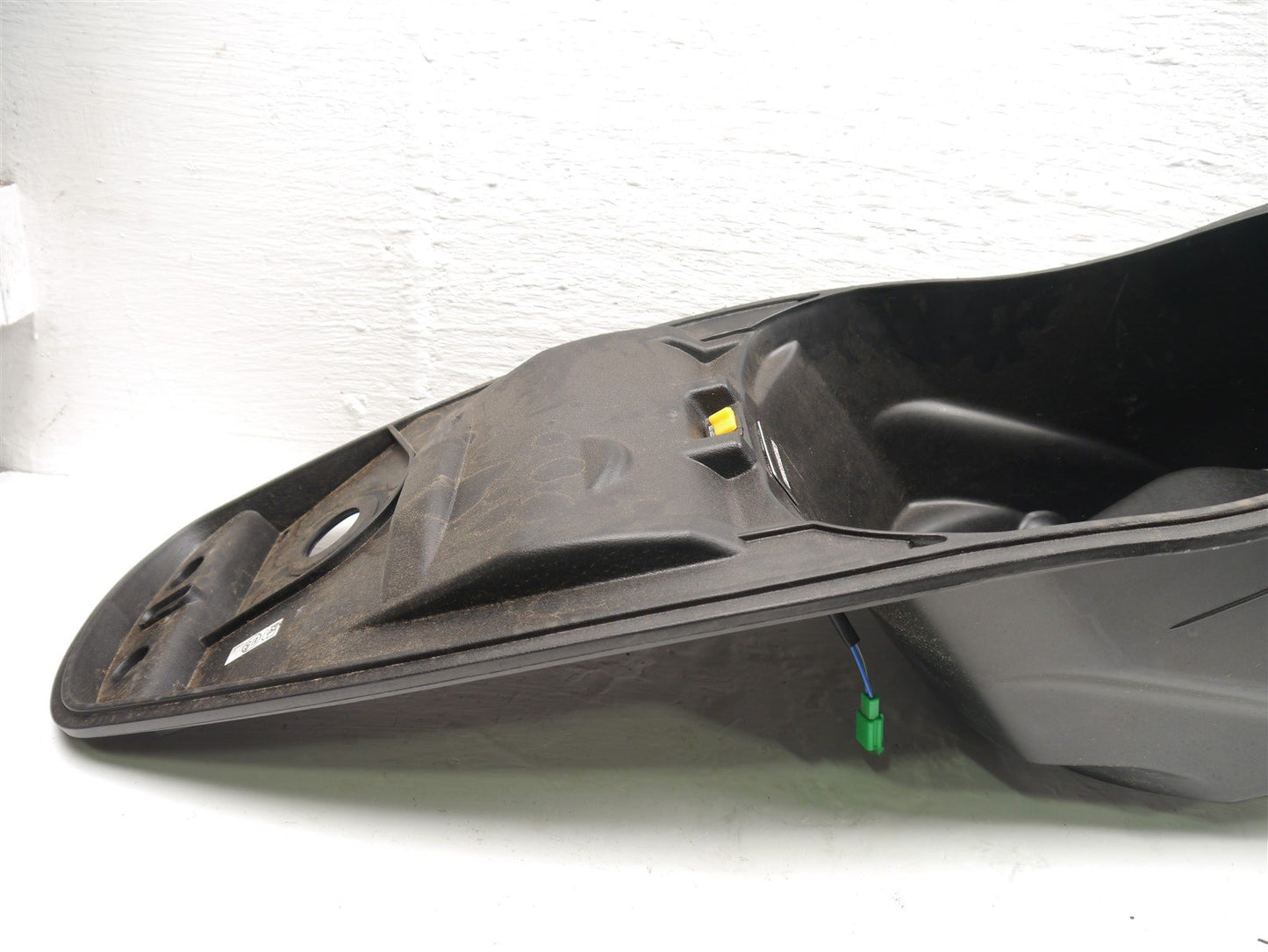 SYM JET X 125 2021-2023 UNDERSEAT STORAGE LOCKER TUB