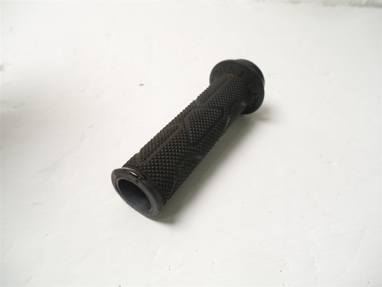 APRILIA SL1000 FALCO 1999-2005 THROTTLE TUBE