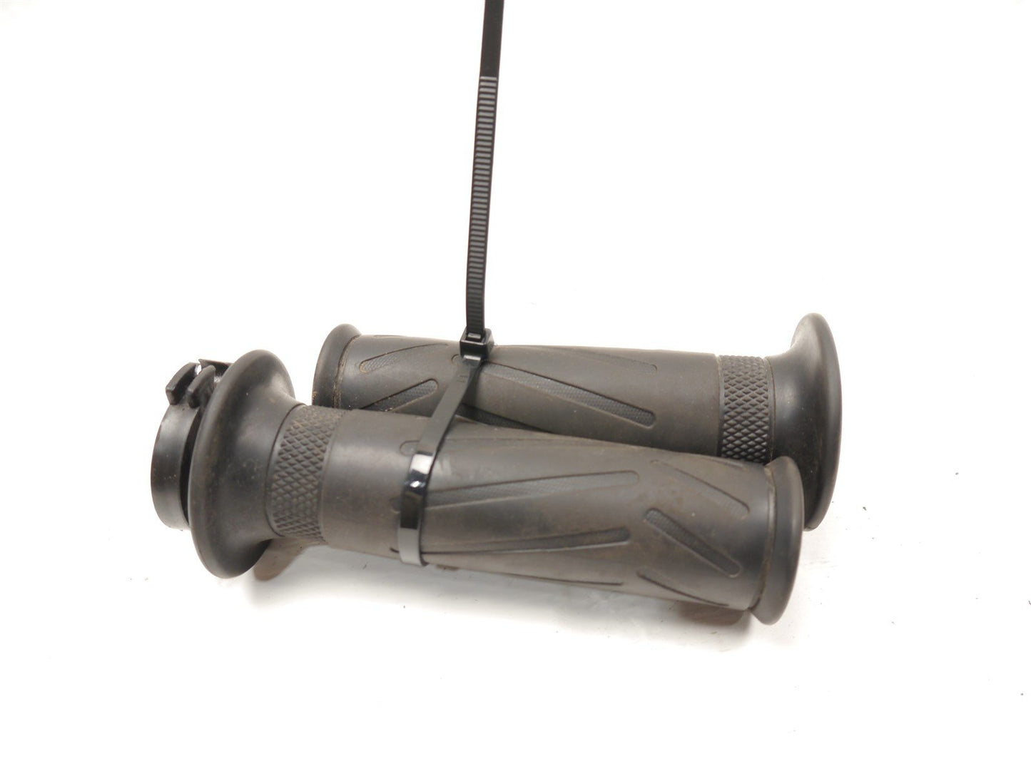 NECO ALEXONE 125 2021-2023 THROTTLE TUBE AND GRIPS