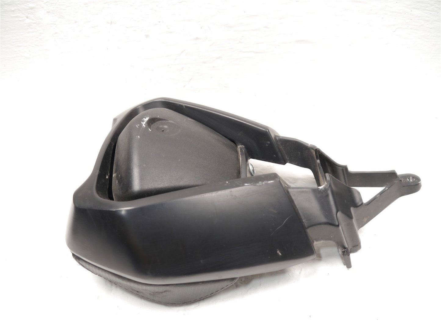 NECO ALEXONE 125 2021-2023 REAR SEAT BACKREAT *DAMAGED*
