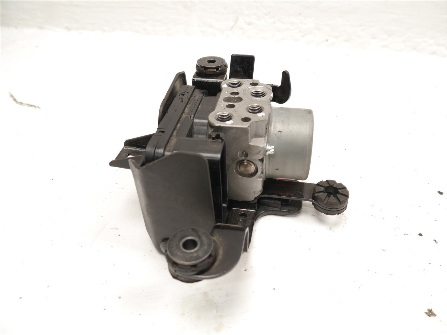 HONDA CB125R 2021-2023 ABS BRAKE PUMP