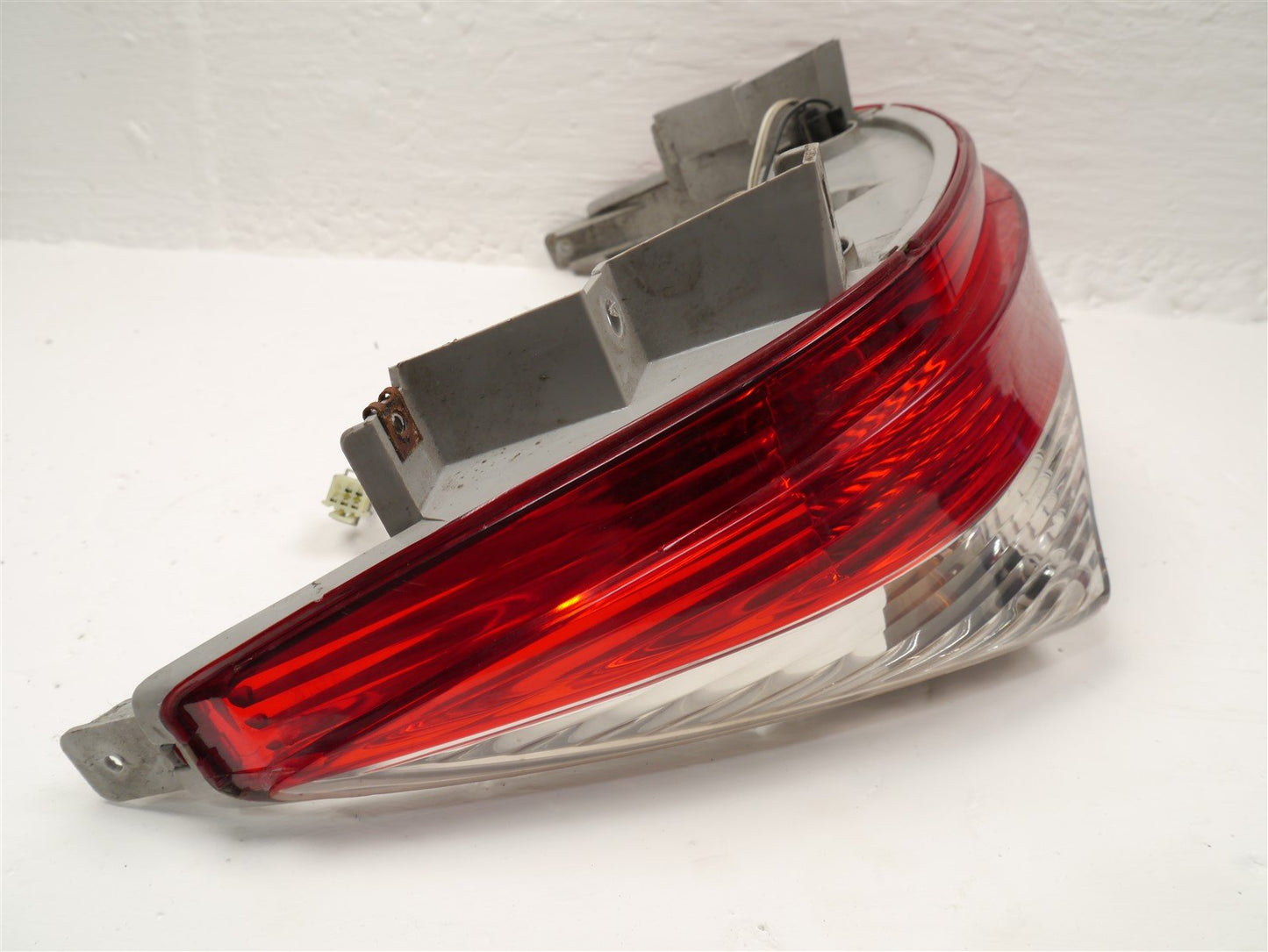 SUZUKI BURGMAN UH 125 2008-2011 REAR LIGHT
