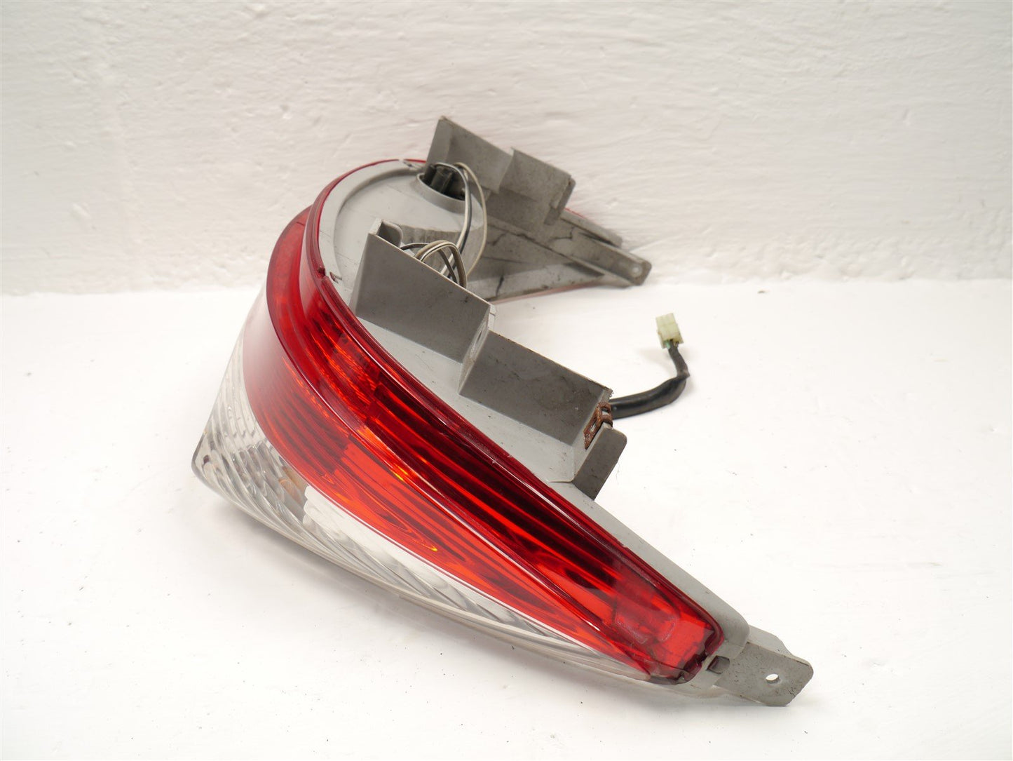 SUZUKI BURGMAN UH 125 2008-2011 REAR LIGHT
