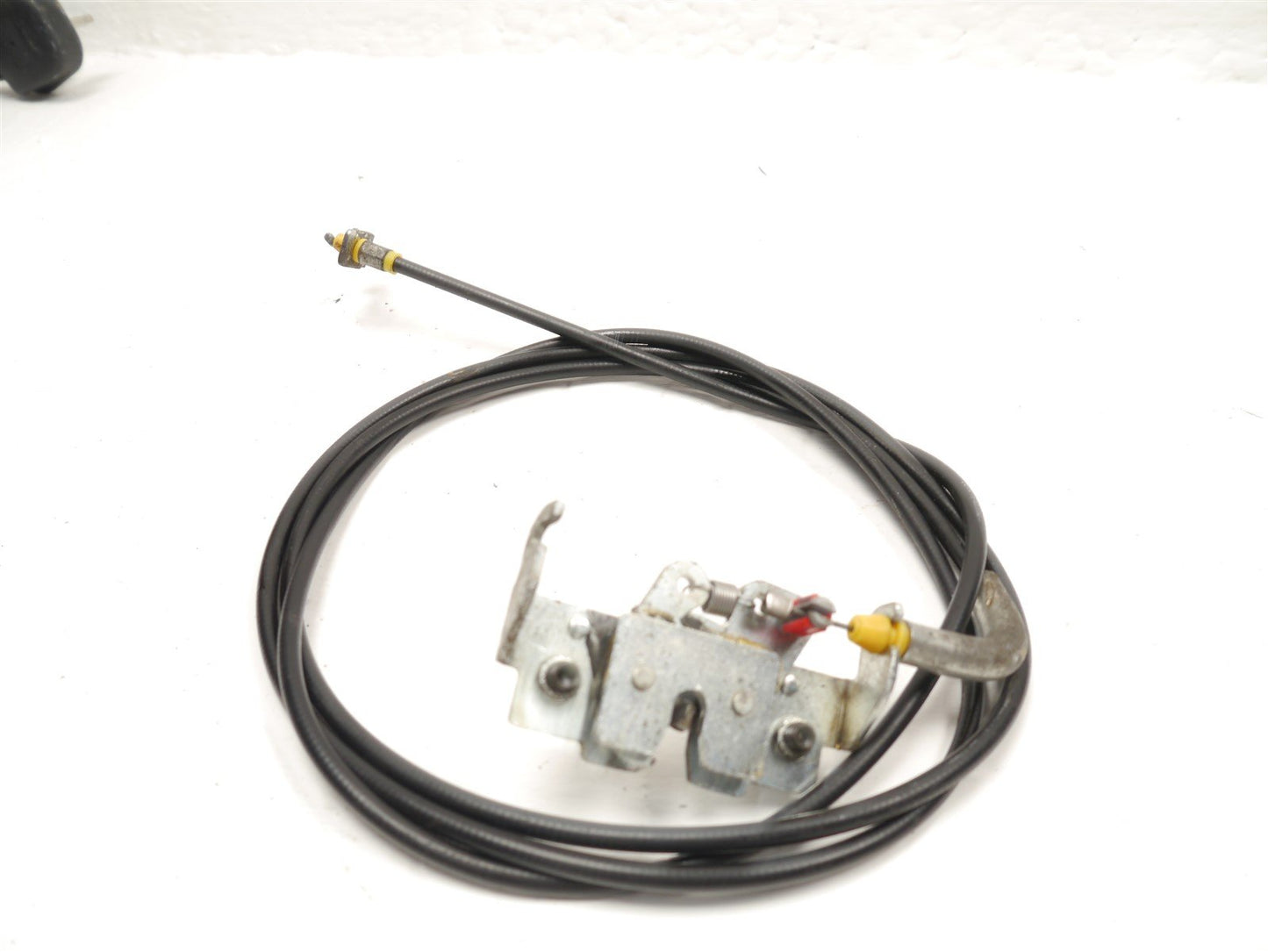 SUZUKI BURGMAN UH 125 2008-2011 SEAT LATCH AND CABLE