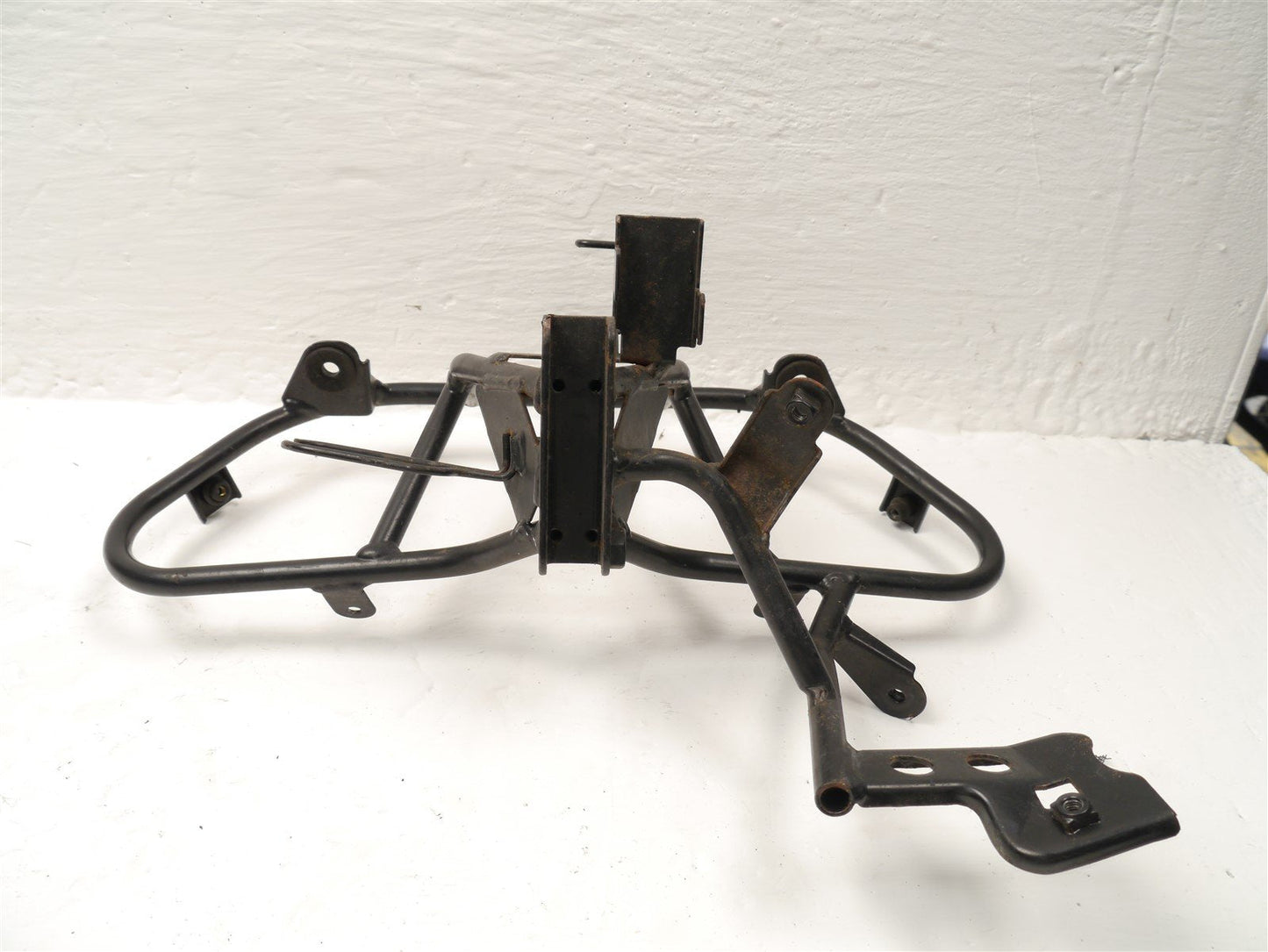 SUZUKI BURGMAN UH 125 2008-2011 FRONT FRAME CLOCK MOUNT