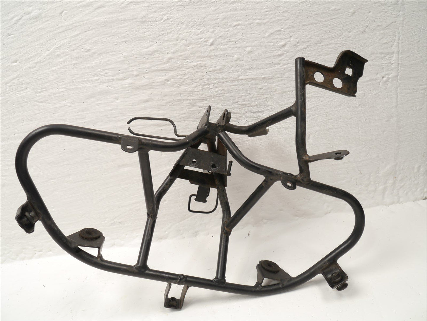 SUZUKI BURGMAN UH 125 2008-2011 FRONT FRAME CLOCK MOUNT