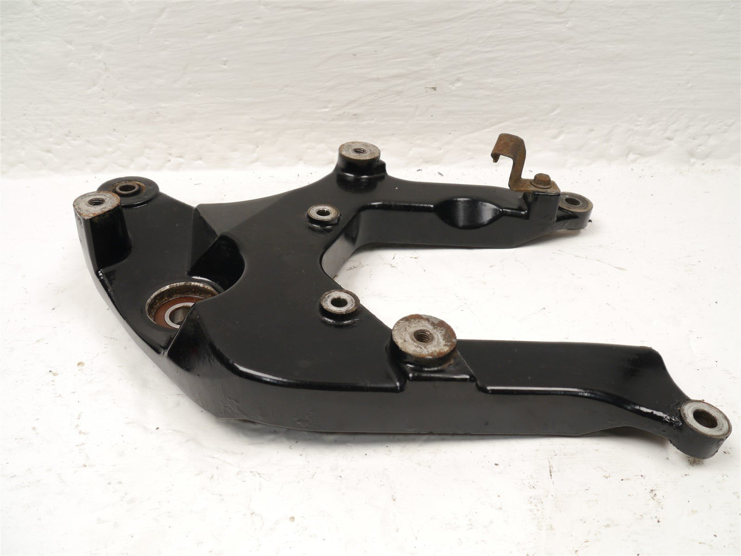 SUZUKI BURGMAN UH 125 2008-2011 REAR WHEEL MOUNT