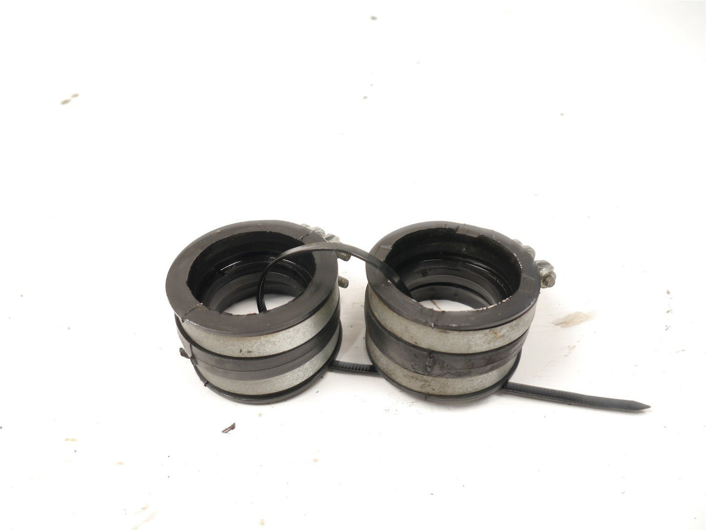 TRIUMPH SPEEDMASTER 2003-2004 CARBURETTOR INLET RUBBERS