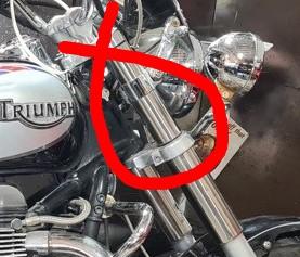TRIUMPH SPEEDMASTER 2003-2004 TOP FORK SHROUDS