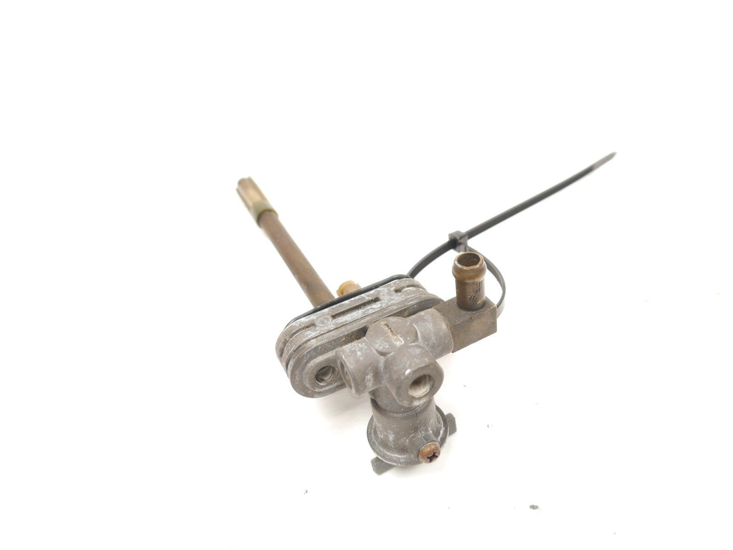 TRIUMPH THUNDERBIRD 900 1995-2004 FUEL TAP