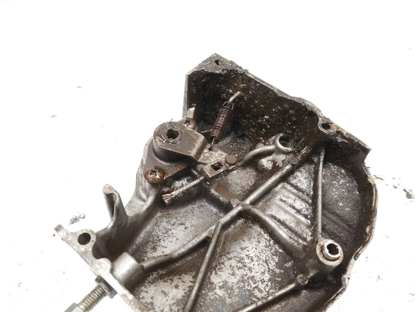 SUZUKI GS500 2002-2008 FRONT SPROCKET COVER AND CLUTCH WORM