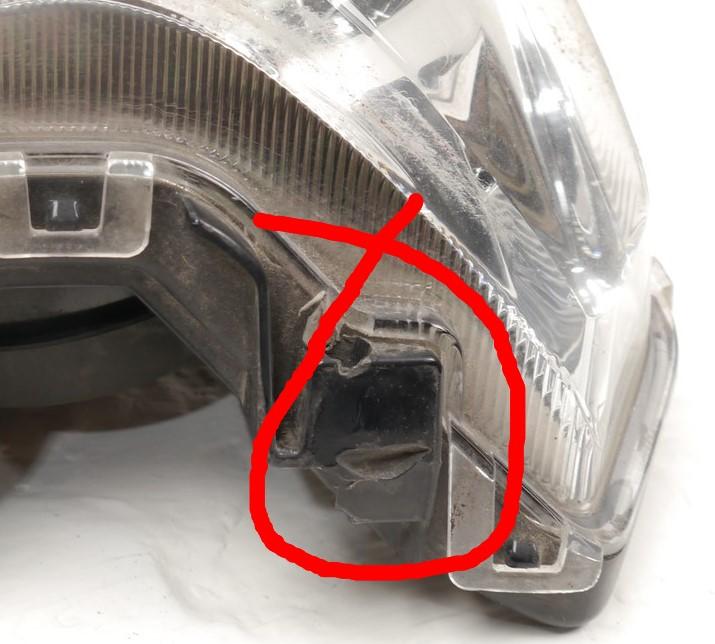 HONDA NSC110 VISION 2017-2020 HEADLIGHT *DAMAGED*
