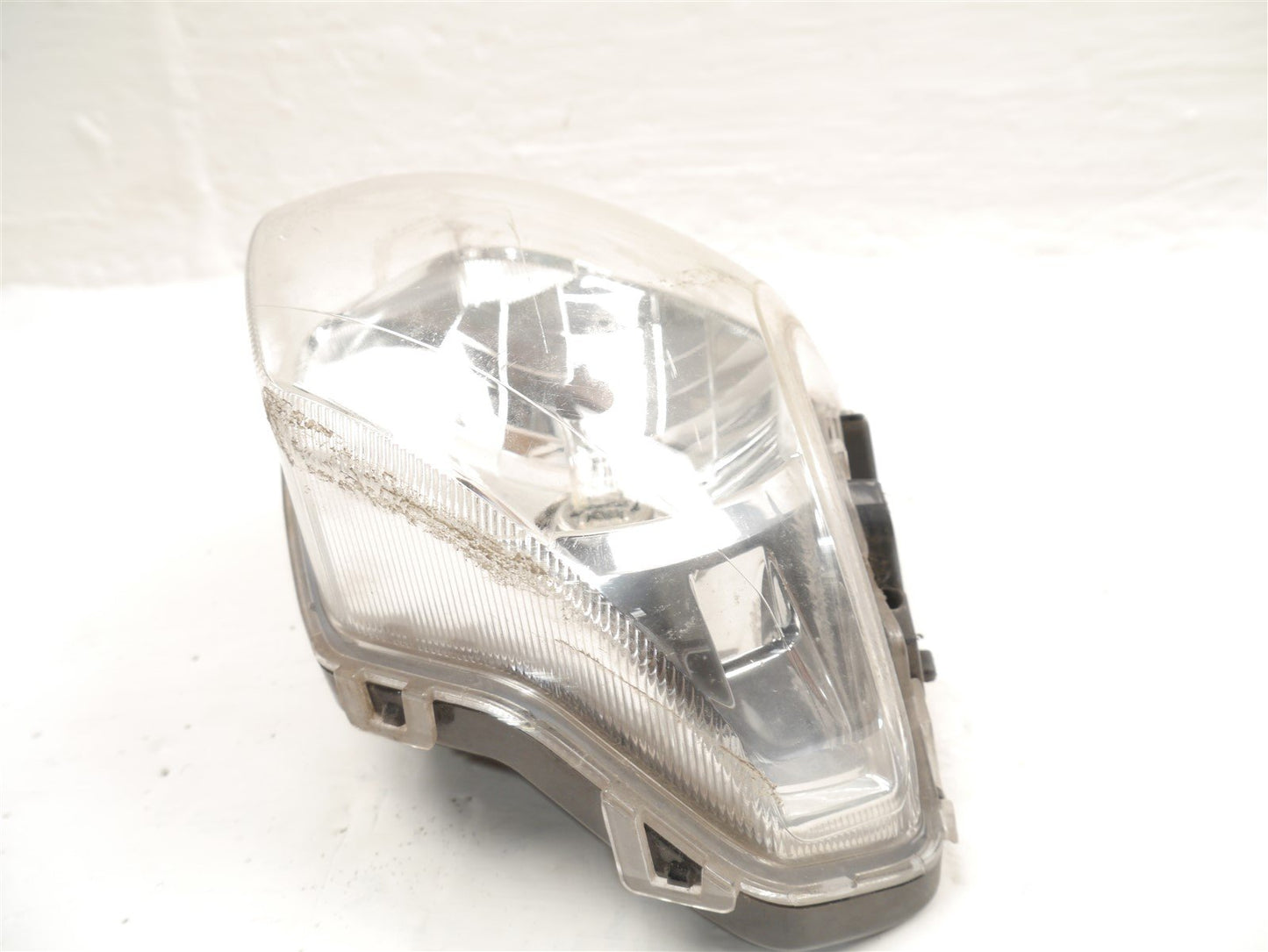 HONDA NSC110 VISION 2017-2020 HEADLIGHT *DAMAGED*