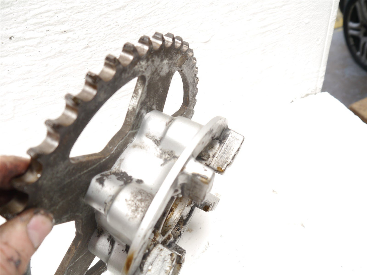 SUZUKI GSF 650 BANDIT 2005-2006 SPROCKET CARRIER