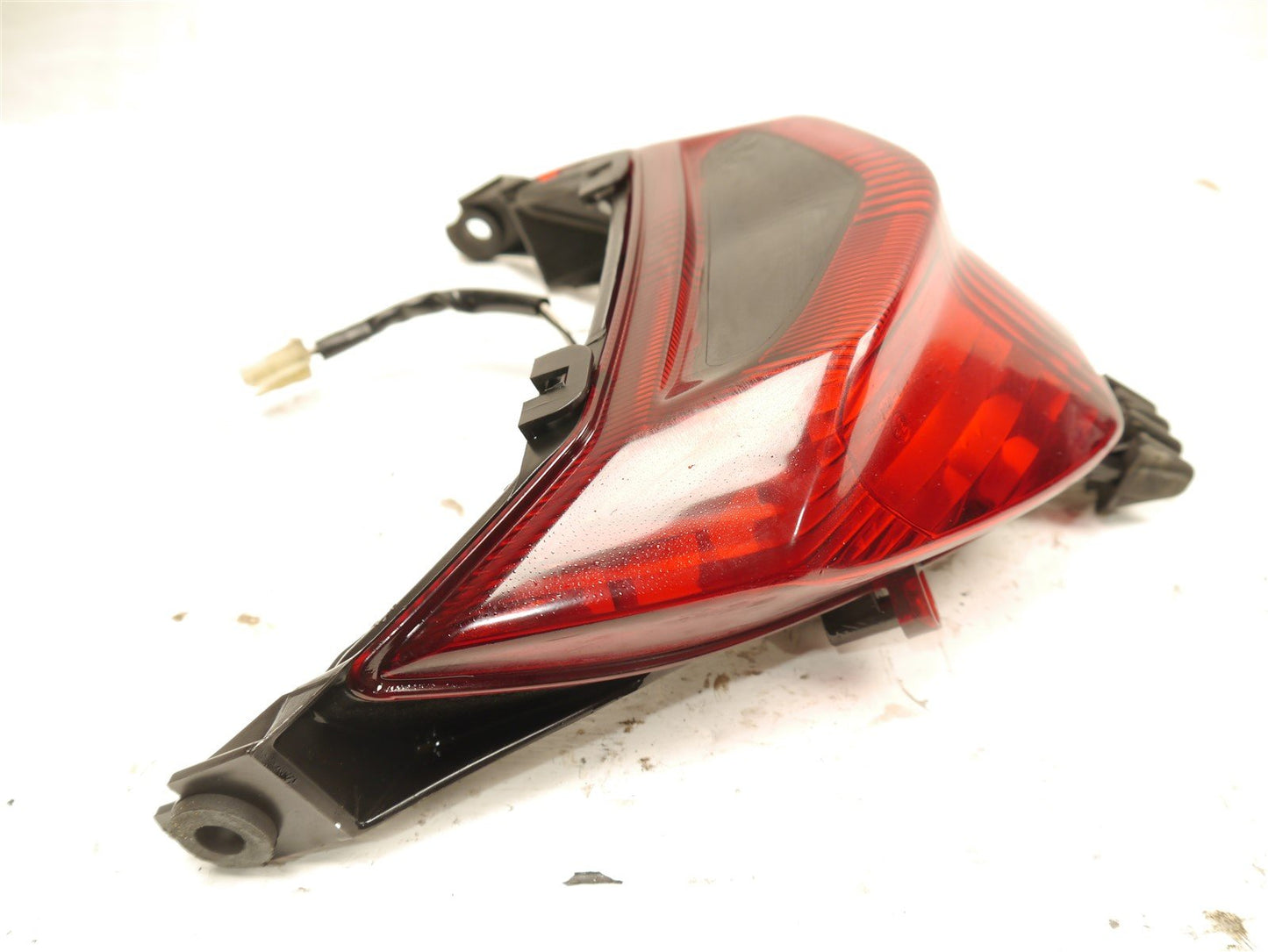 SUZUKI GSF 650 BANDIT 2005-2006 REAR LIGHT