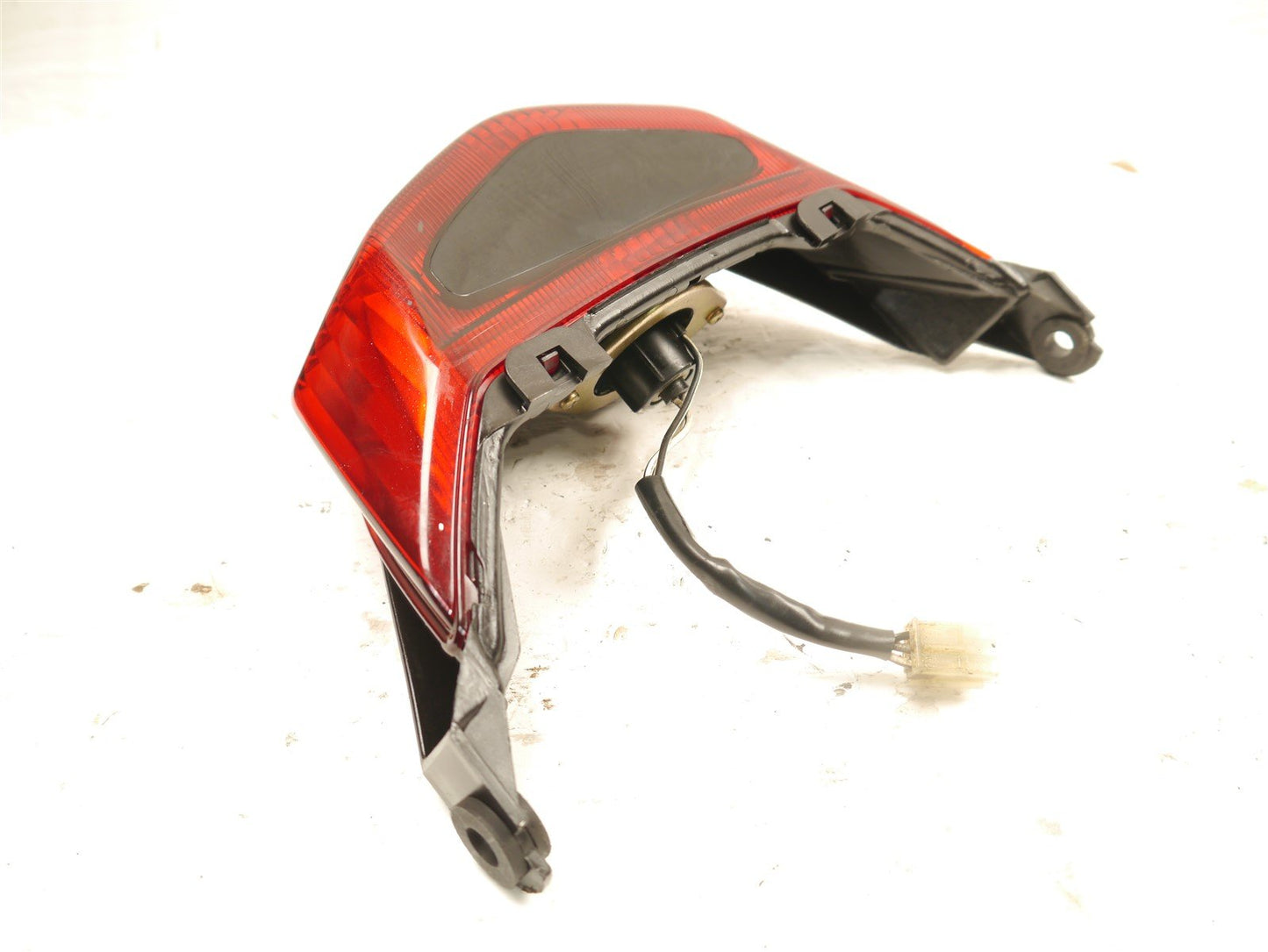 SUZUKI GSF 650 BANDIT 2005-2006 REAR LIGHT