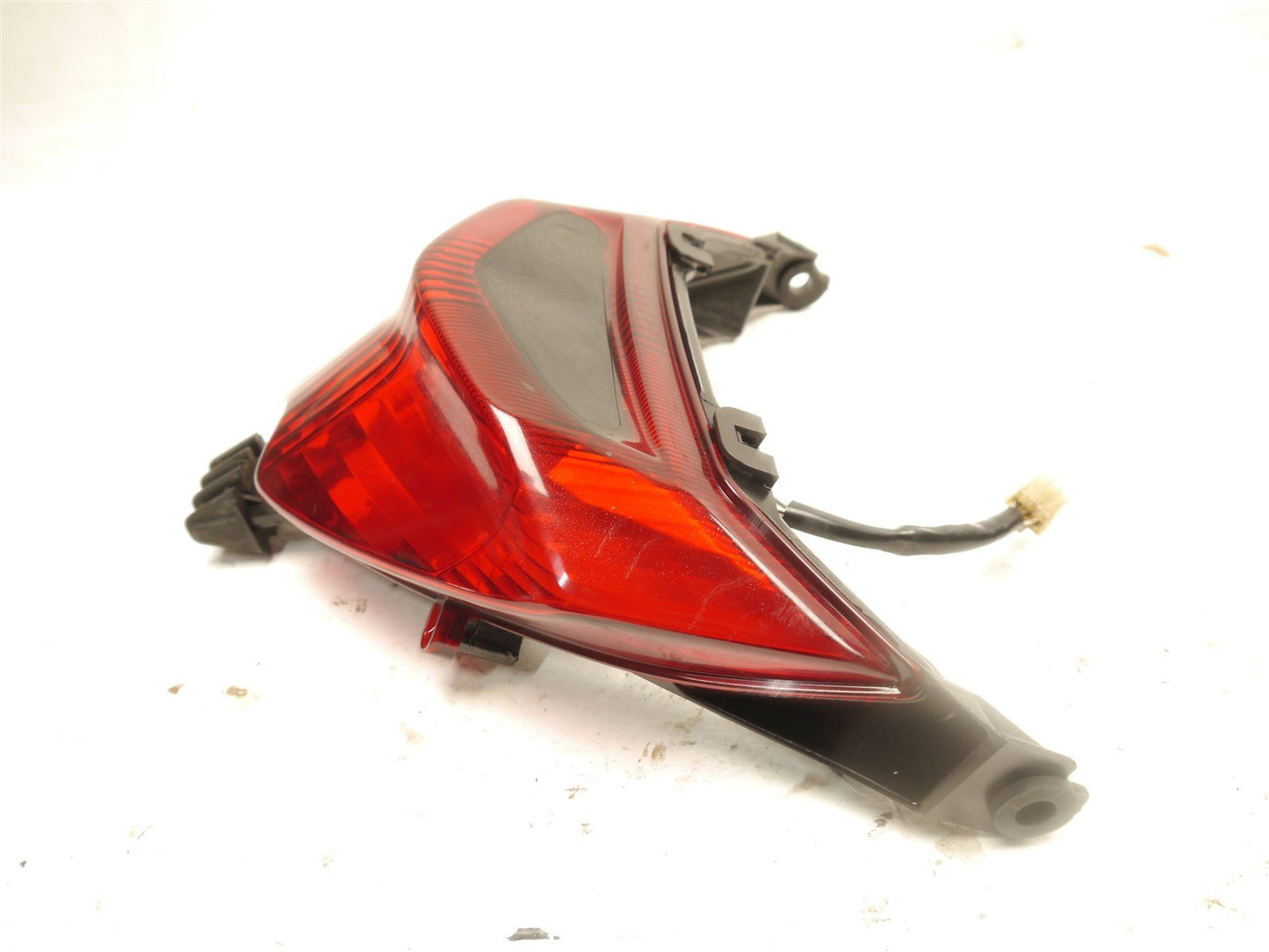 SUZUKI GSF 650 BANDIT 2005-2006 REAR LIGHT