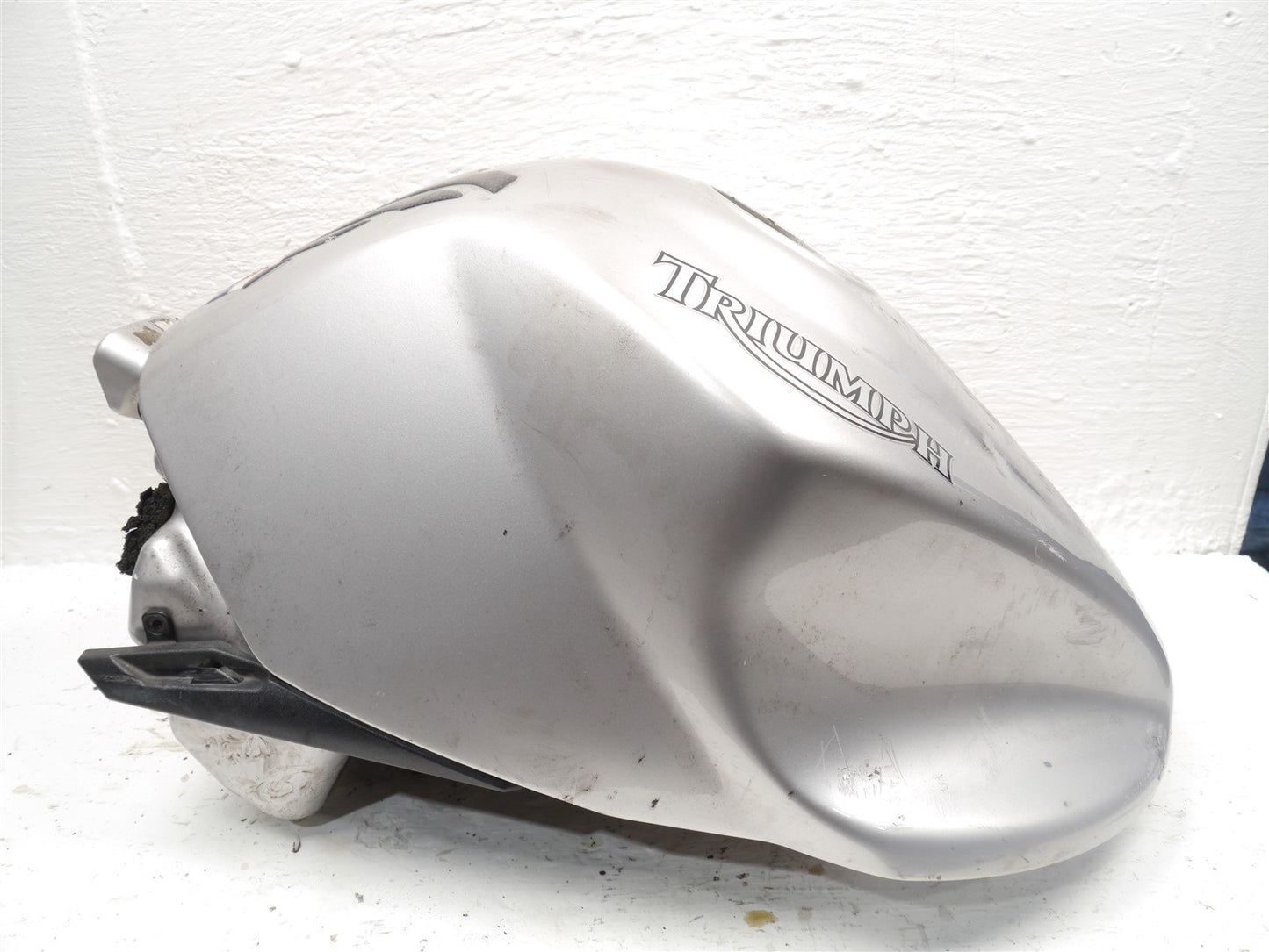 TRIUMPH SPRINT 1050 ST 2005-2007 FUEL TANK