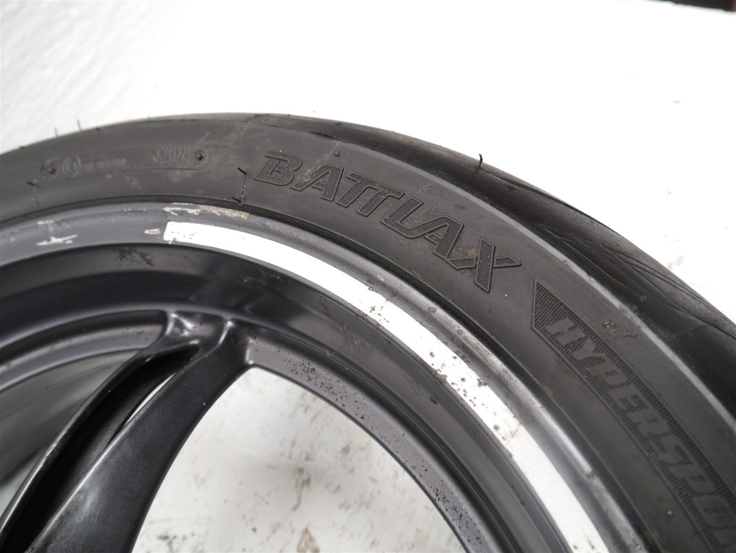 TRIUMPH SPRINT 1050 ST 2005-2007 REAR WHEEL & TIRE
