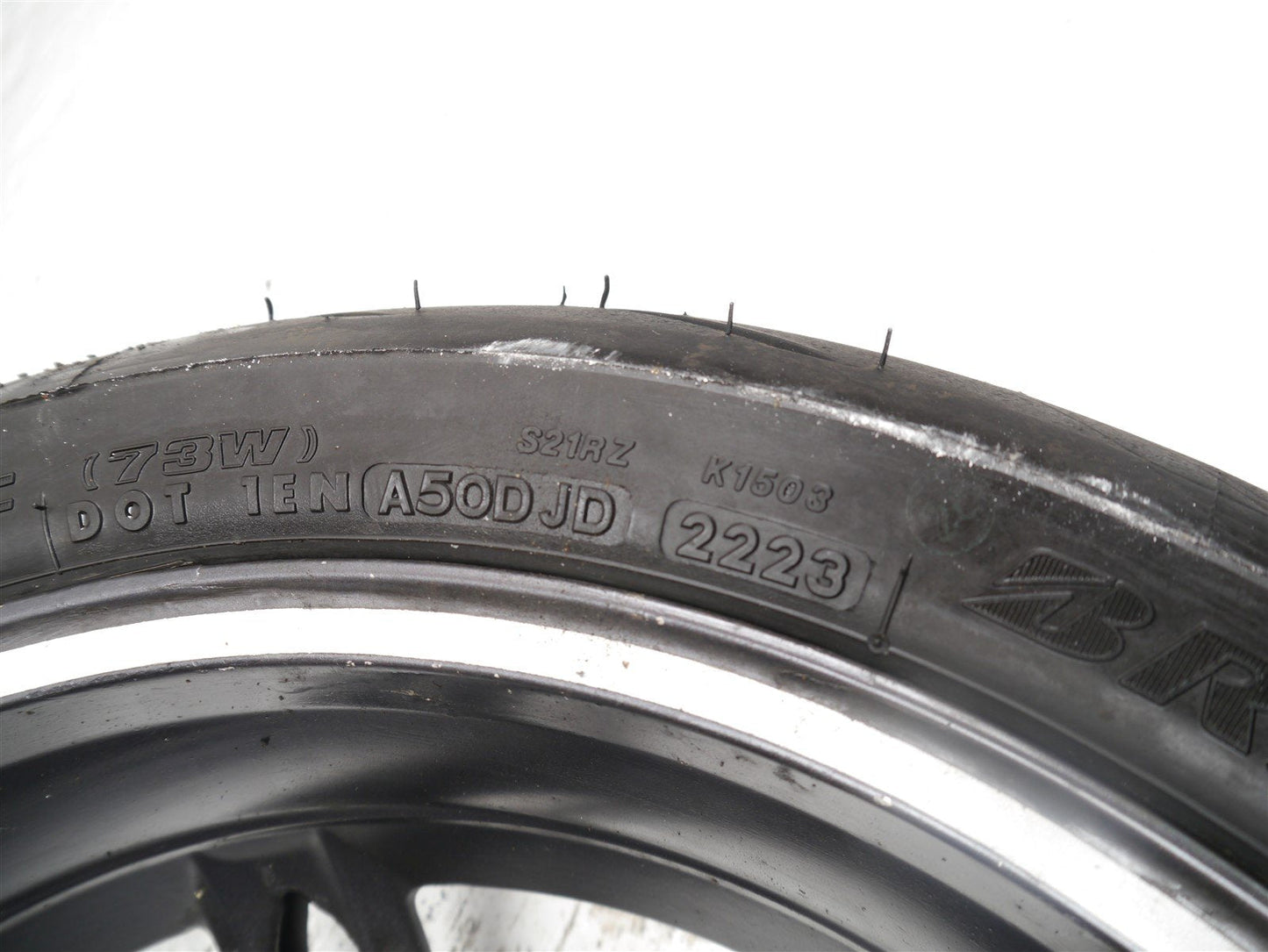TRIUMPH SPRINT 1050 ST 2005-2007 REAR WHEEL & TIRE