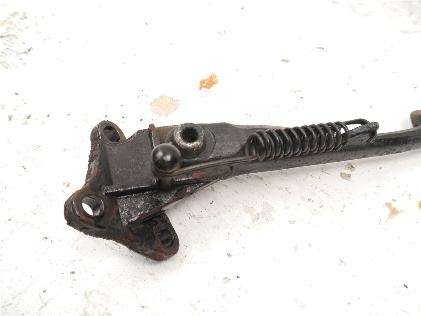 TRIUMPH SPRINT 1050 ST 2005-2007 SIDE STAND & MOUNT