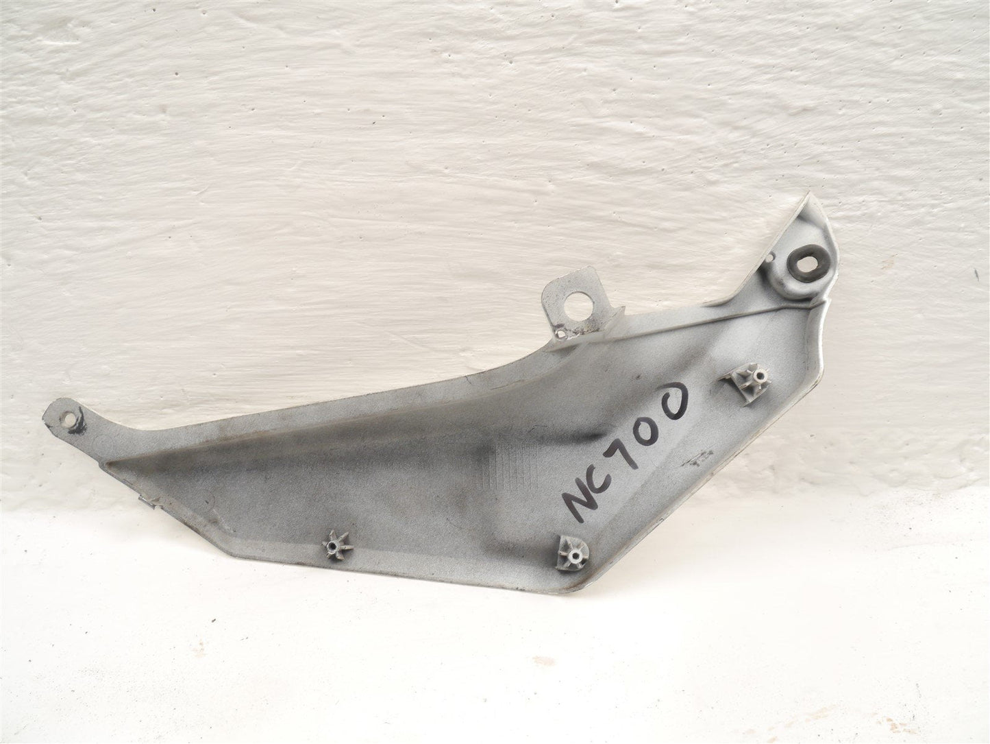 HONDA NC700 S 2012-2013 LEFT SIDE PANEL