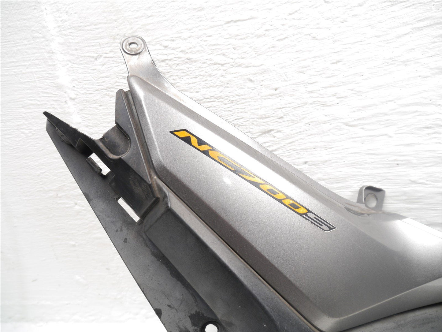 HONDA NC700 S 2012-2013 RIGHT SIDE PANEL