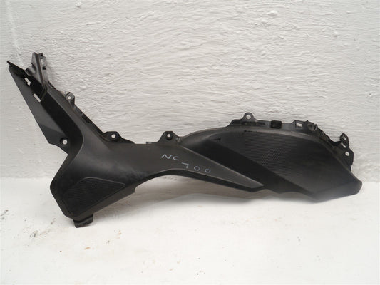 HONDA NC700 S 2012-2013 RIGHT SIDE PANEL