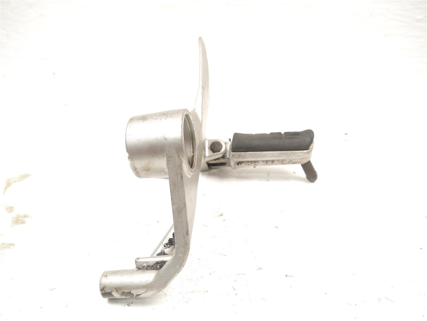 HONDA VFR800 1998-2001 FRONT LEFT FOOTREST HANGER & PEG