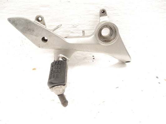 HONDA VFR800 1998-2001 FRONT RIGHT FOOTREST HANGER & PEG