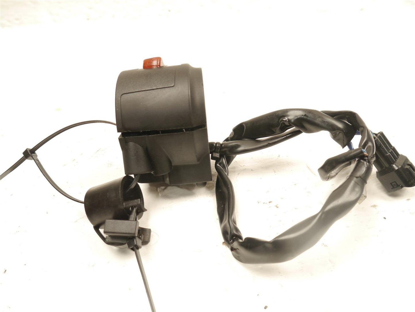 KTM DUKE 125 2018-2022 RIGHT SWITCHGEAR