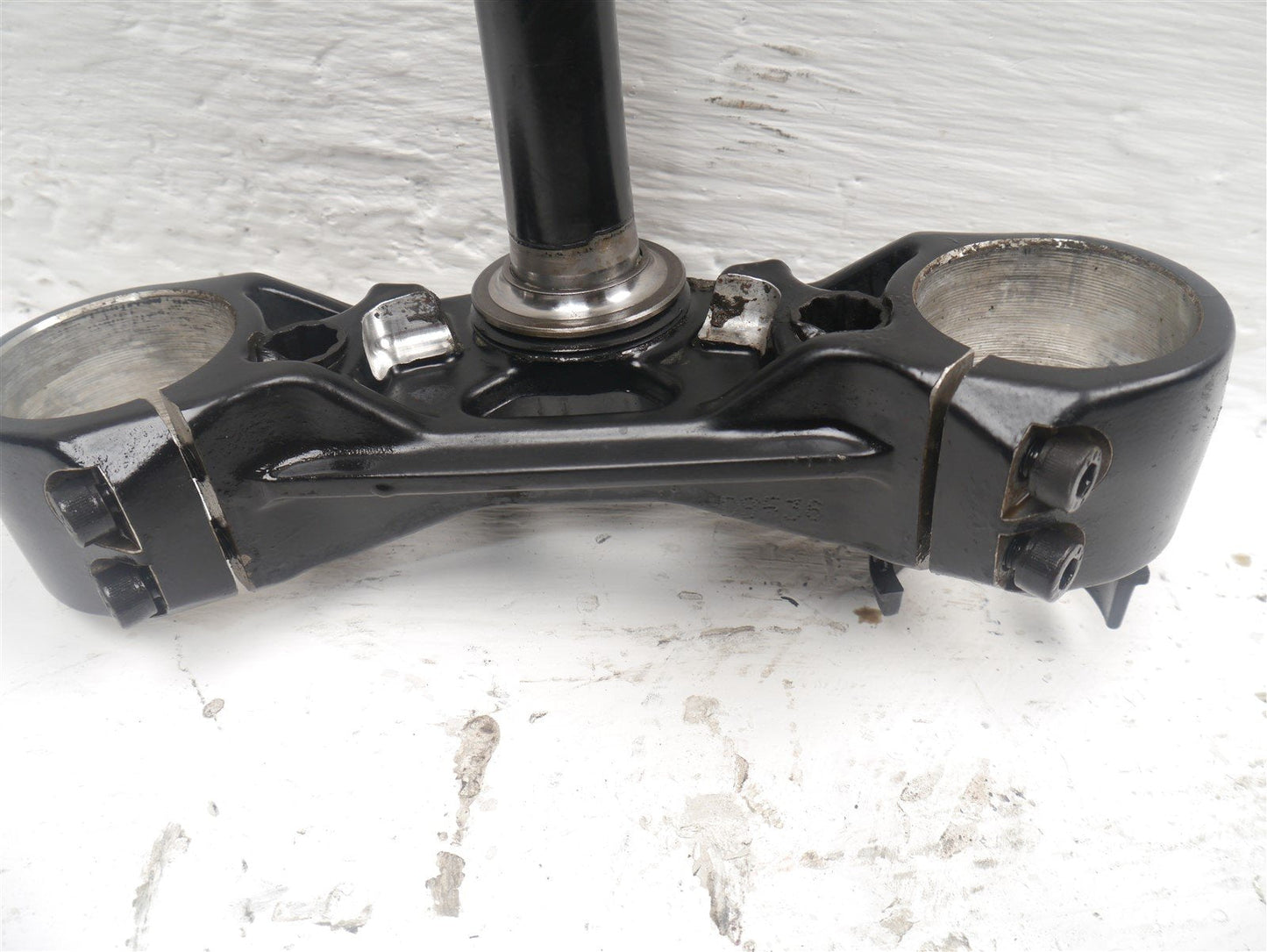 KTM DUKE 125 2018-2022 BOTTOM FORK YOKE