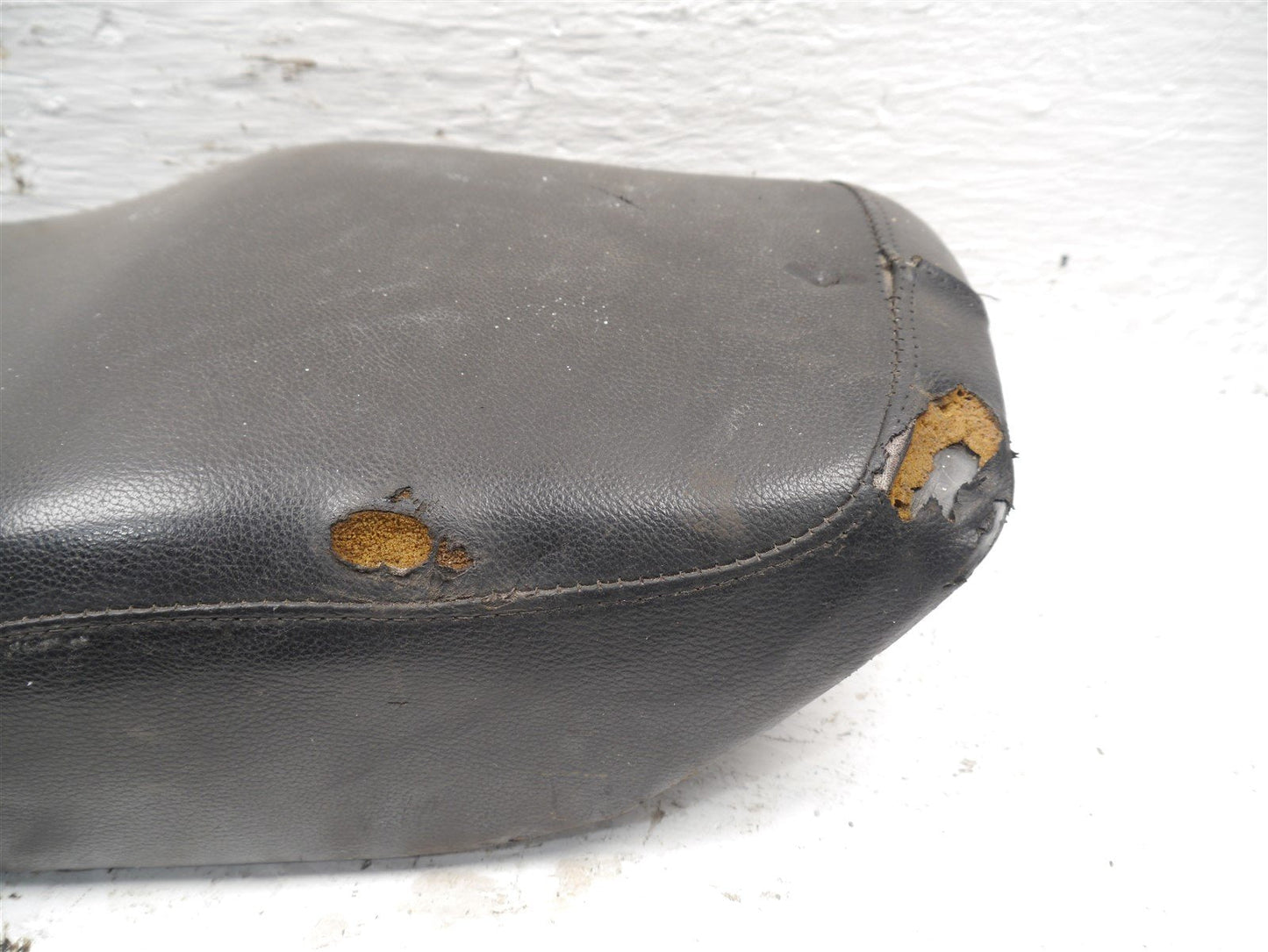 KAWASAKI GPZ750 A UNITRAK 1983-1985 SEAT