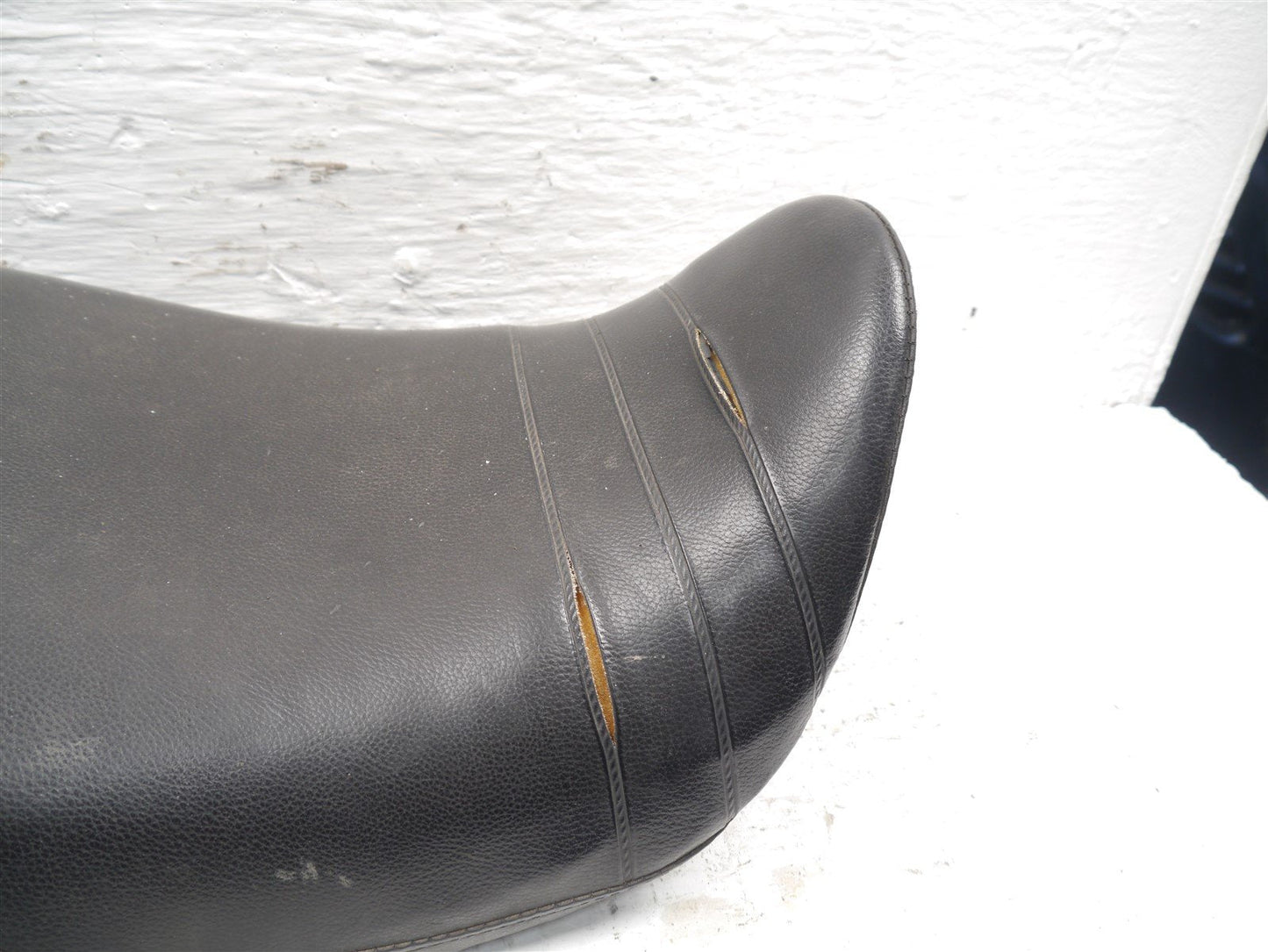 KAWASAKI GPZ750 A UNITRAK 1983-1985 SEAT