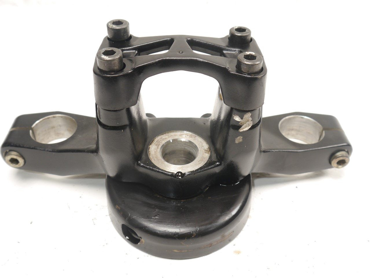 SUZUKI GSXS 125 2017-2021 TOP FORK YOKE