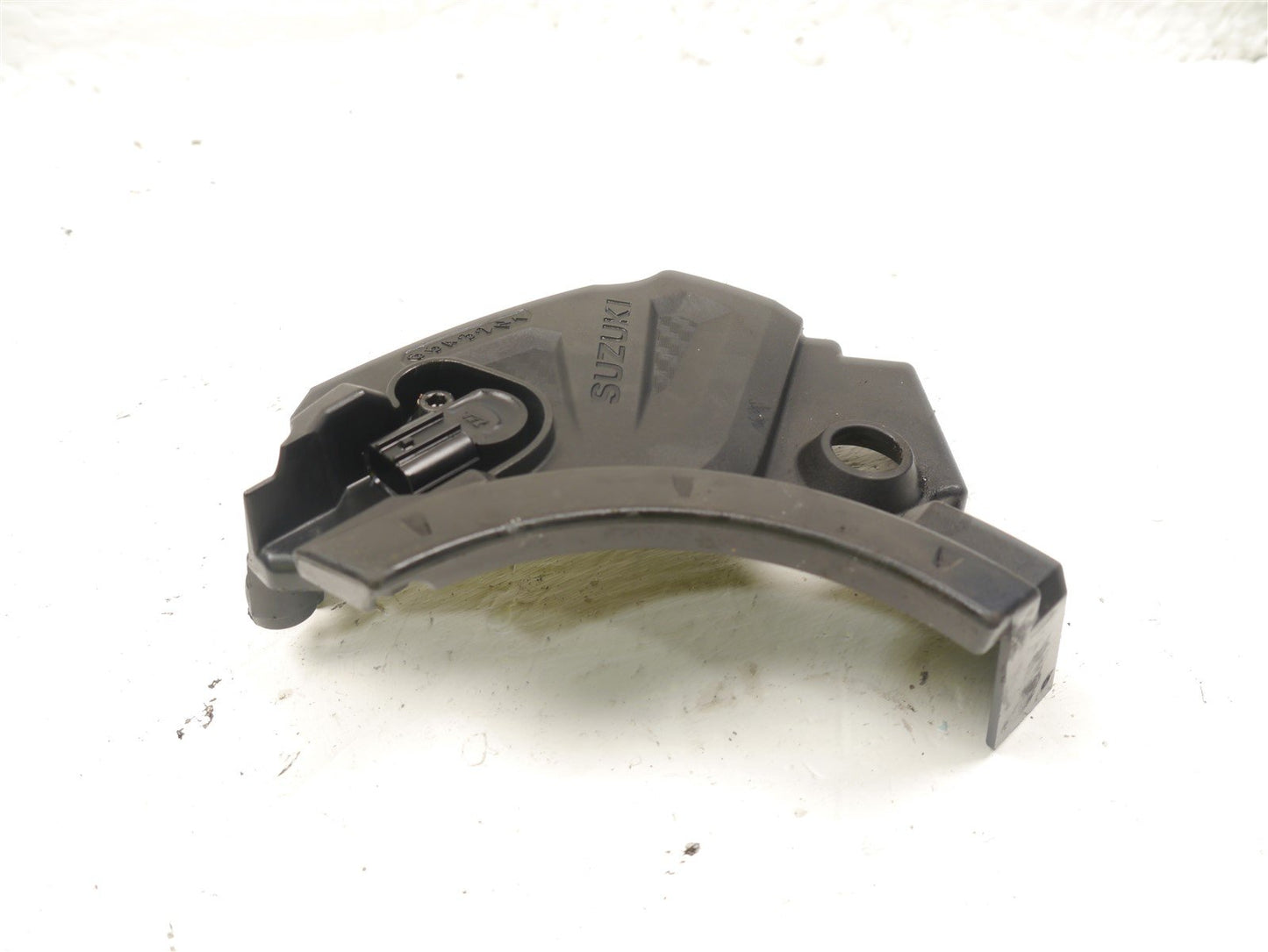 SUZUKI GSXS 125 2017-2021 FRONT SPROCKET COVER & SPEED SENSOR