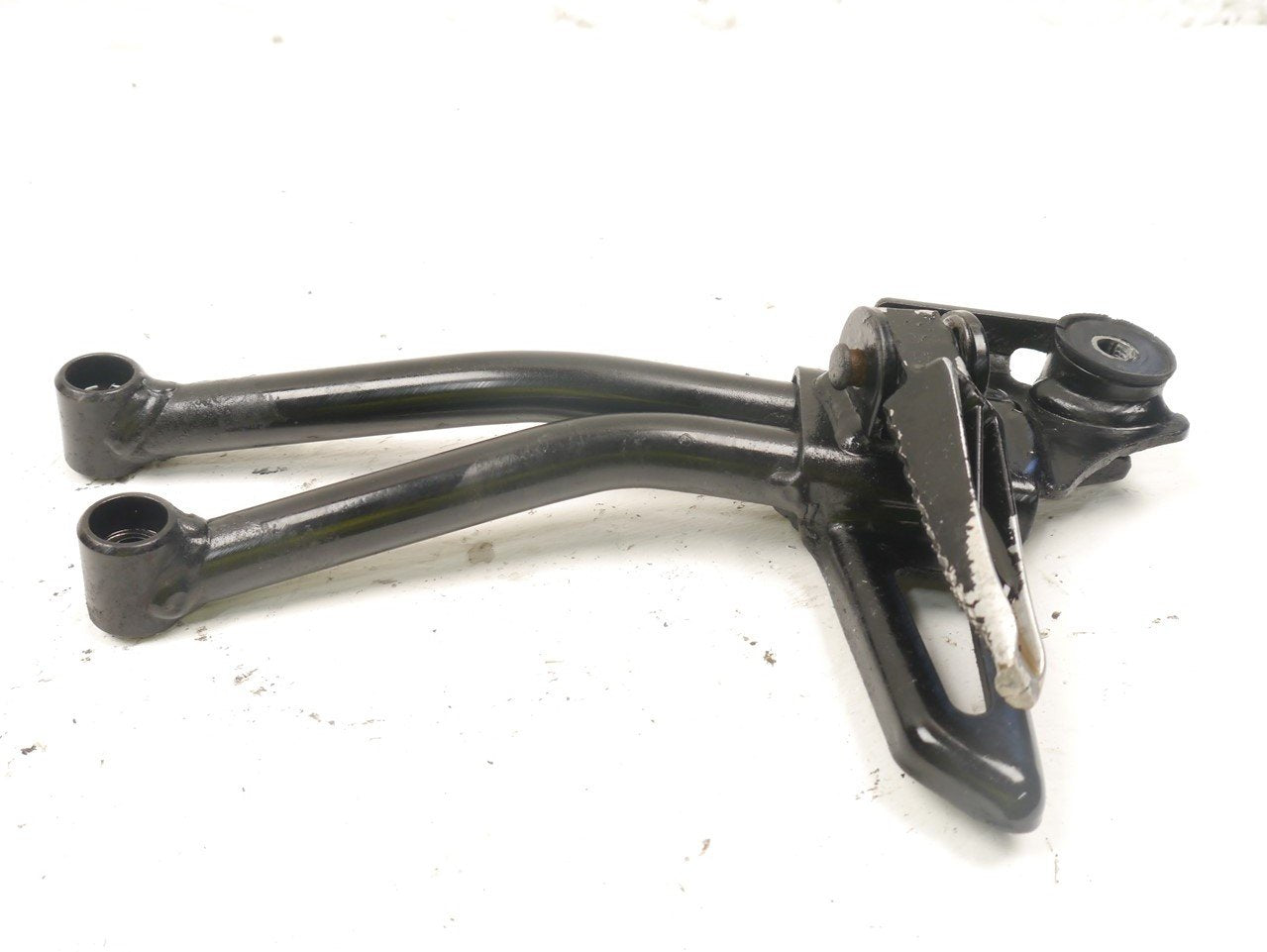 SUZUKI GSXS 125 2017-2021 RIGHT REAR FOOTREST PEG