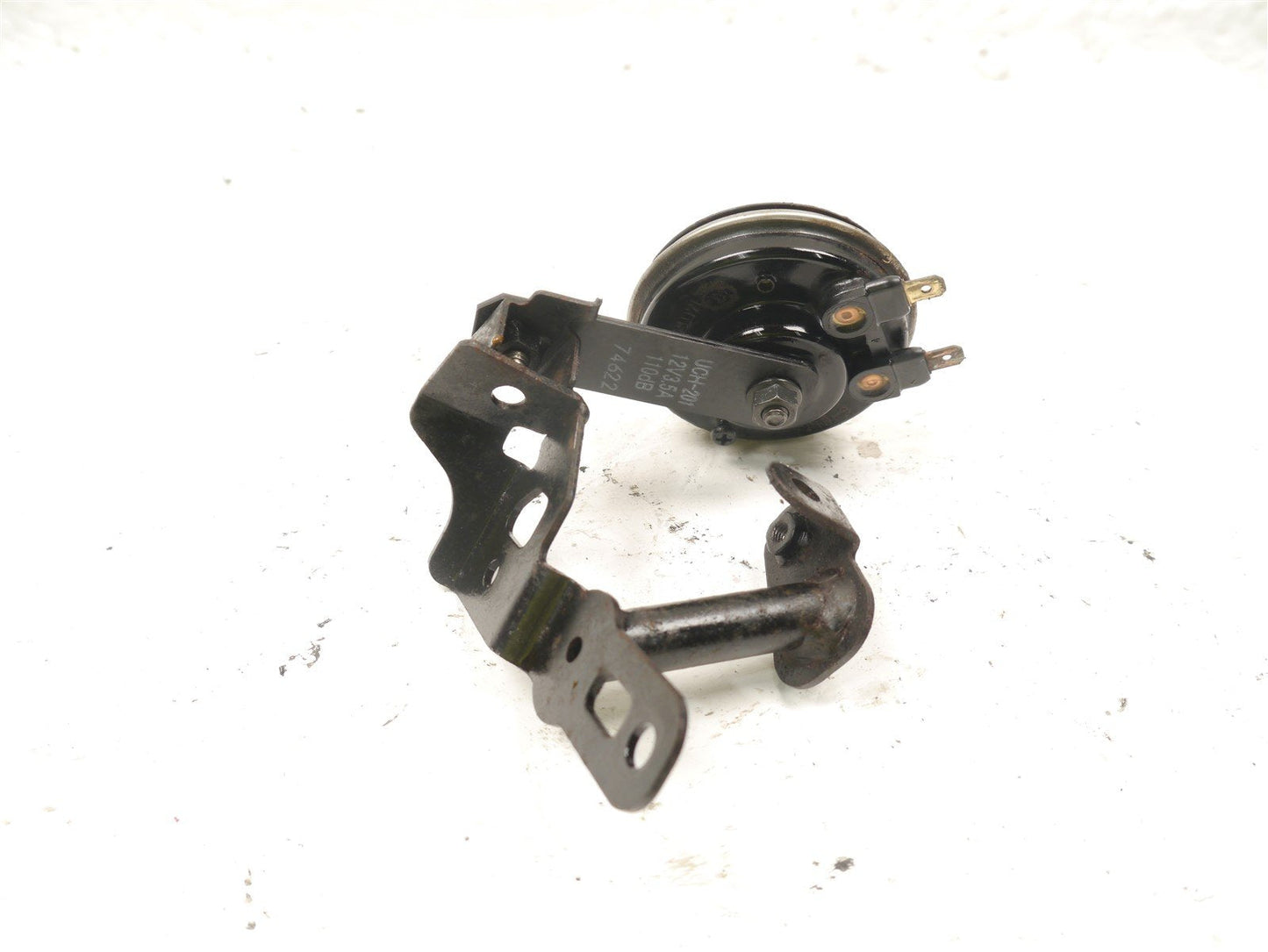 SUZUKI GSXS 125 2017-2021 HORN & MOUNT