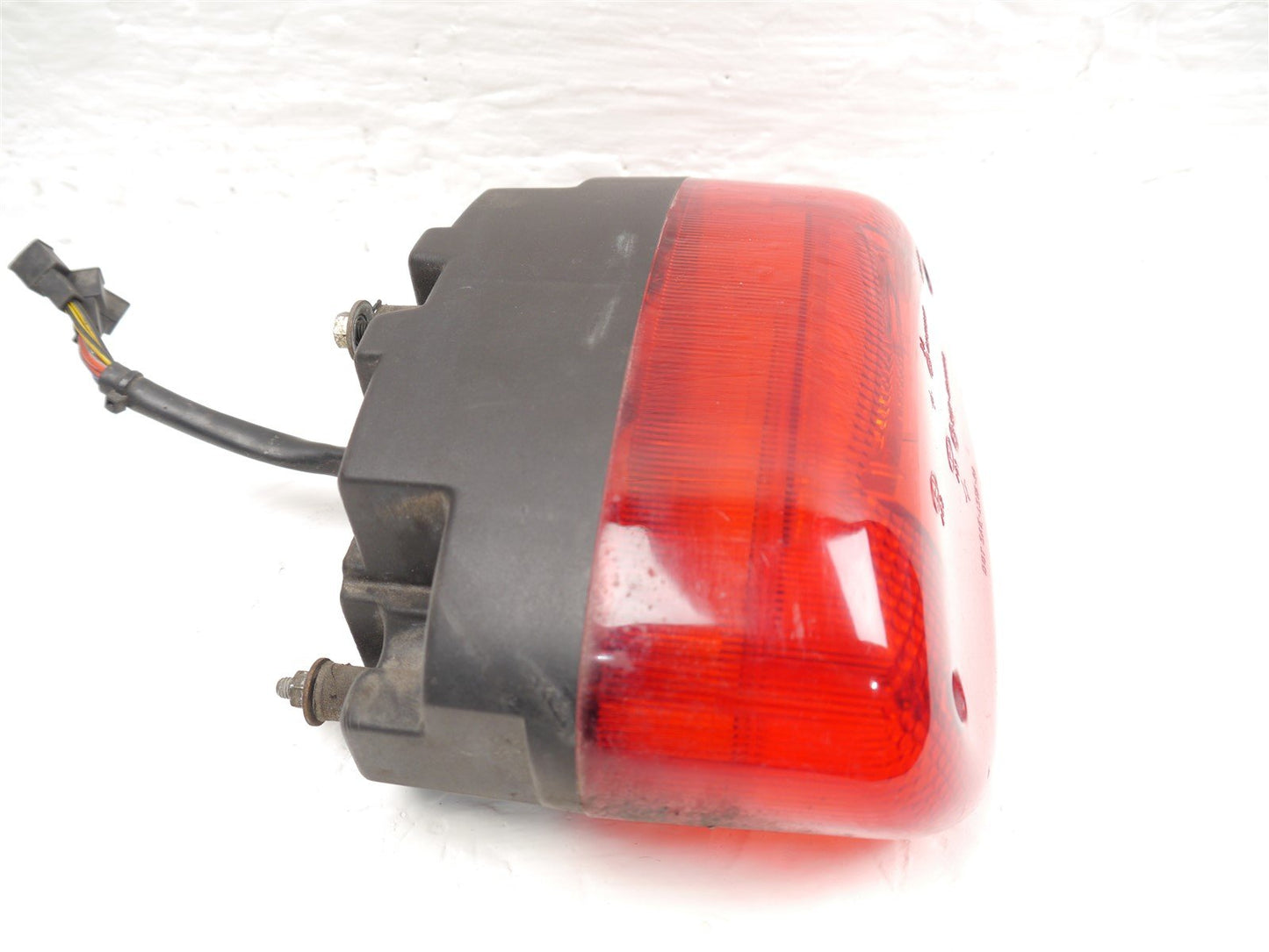 TRIUMPH TROPHY 900 1996-2001 REAR LIGHT