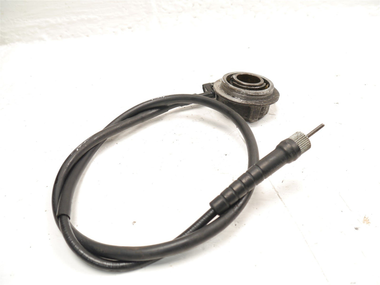 TRIUMPH TROPHY 900 1996-2001 SPEEDOMETER DRIVE UNIT AND CABLE