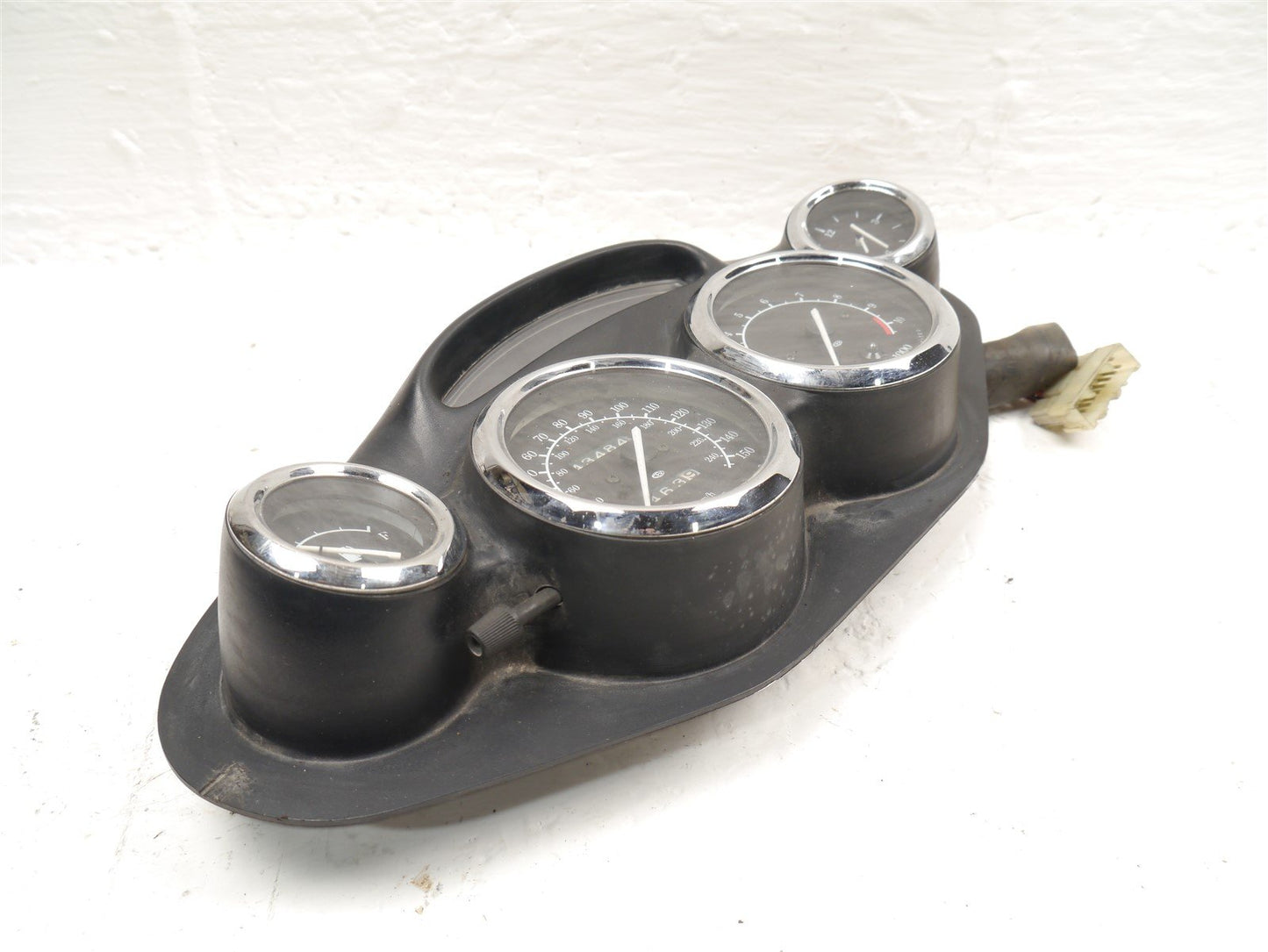 TRIUMPH TROPHY 900 1996-2001 CLOCKS INSTRUMENTS