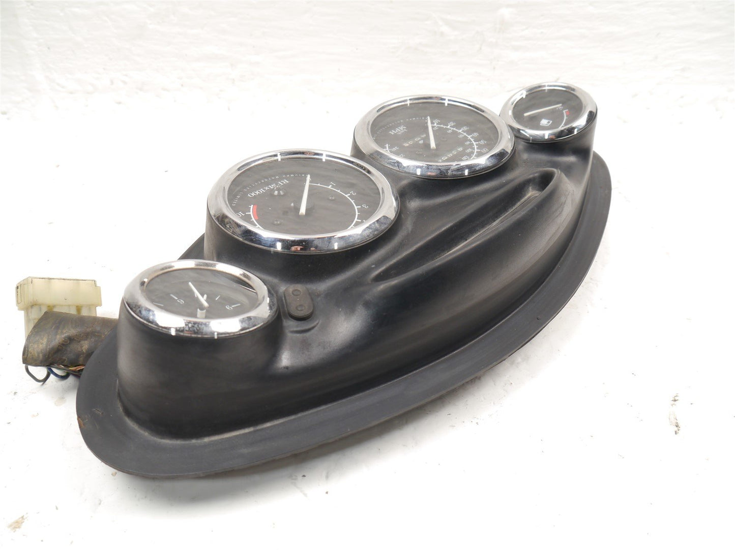 TRIUMPH TROPHY 900 1996-2001 CLOCKS INSTRUMENTS