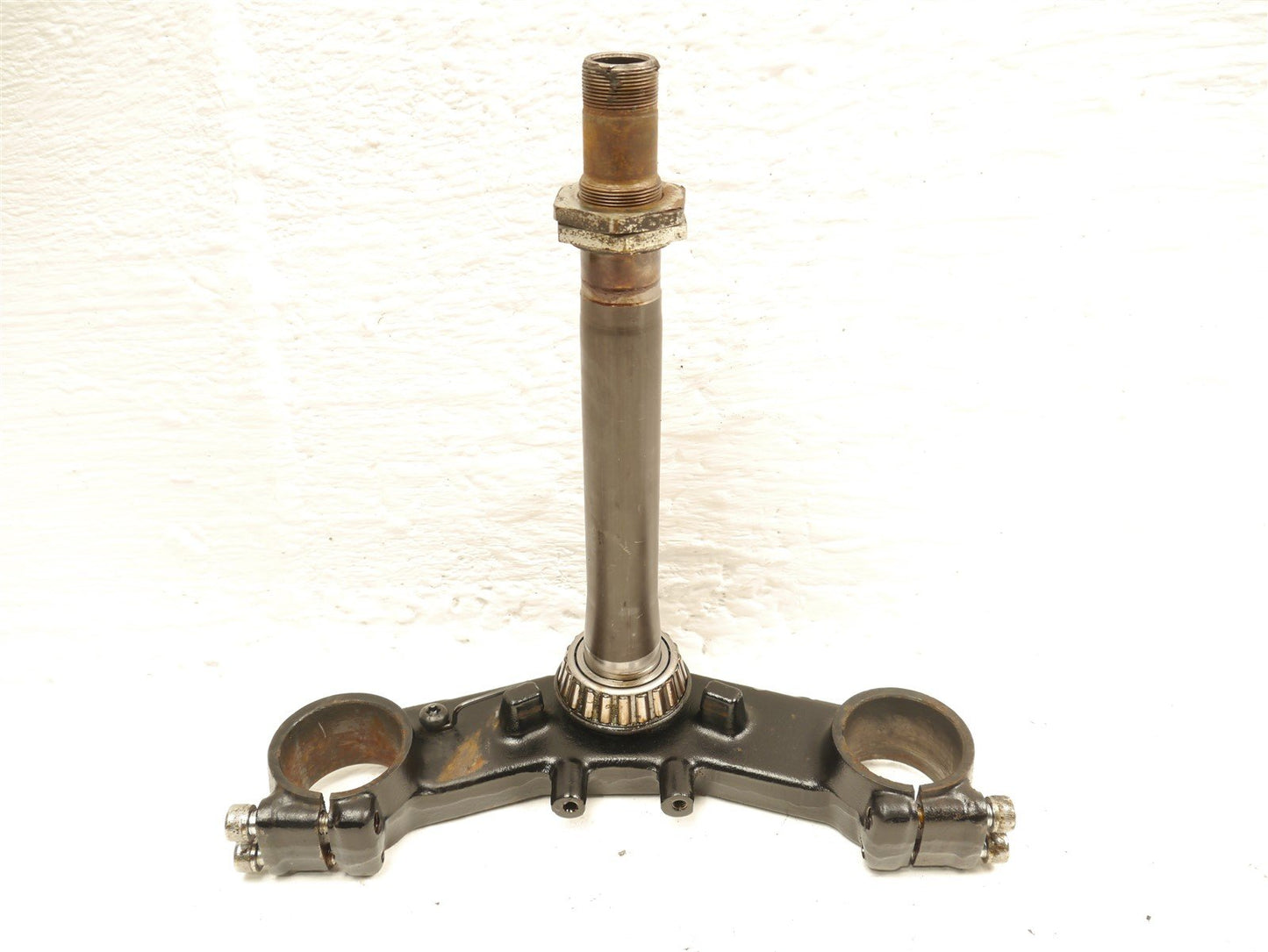 TRIUMPH TROPHY 900 1996-2001 BOTTOM FORK YOKE