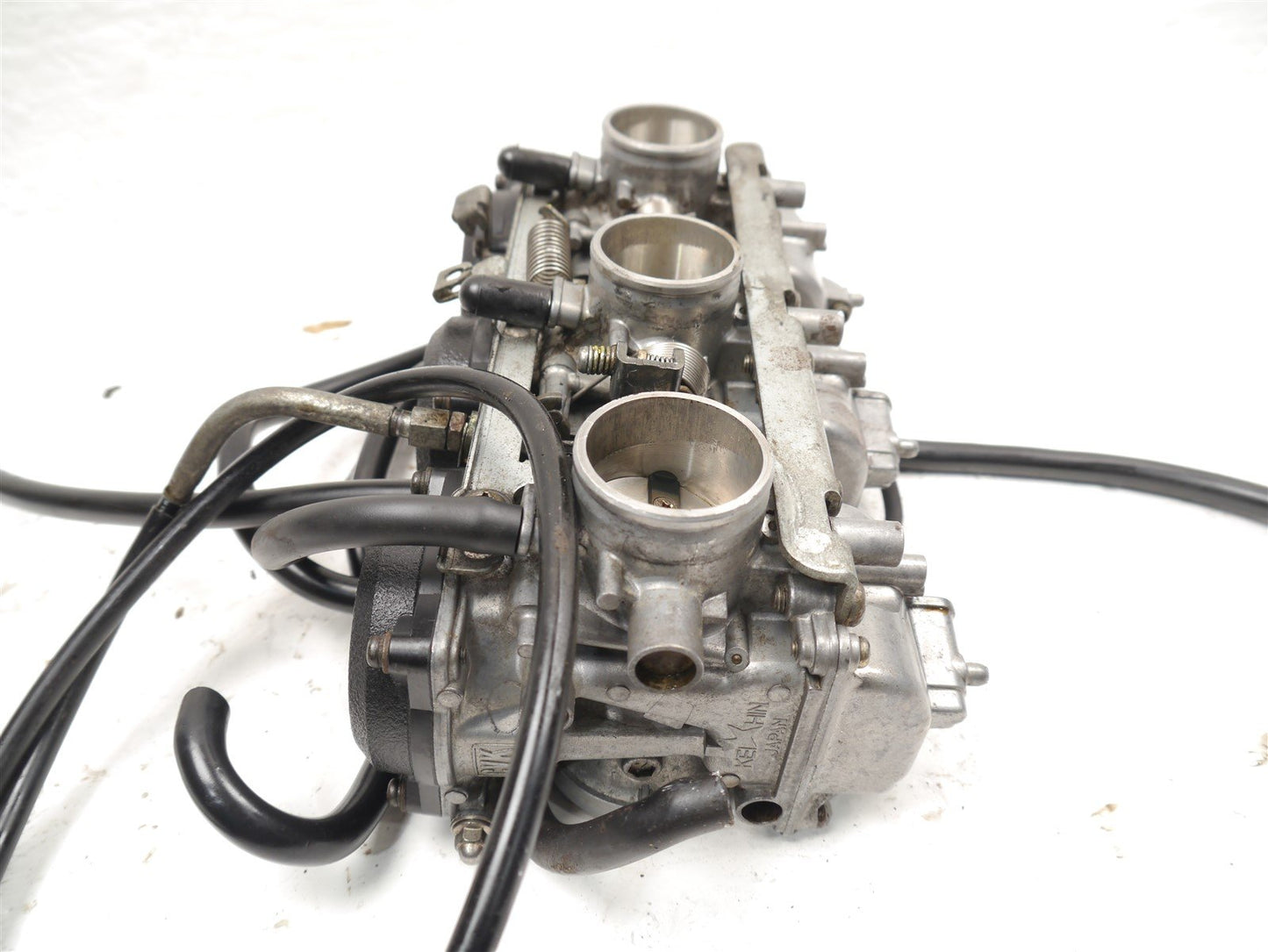 TRIUMPH TROPHY 900 1996-2001 CARBURETTORS