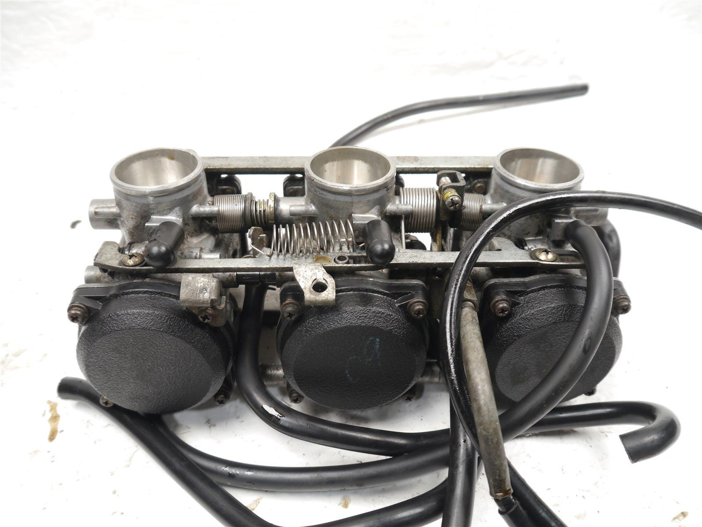 TRIUMPH TROPHY 900 1996-2001 CARBURETTORS