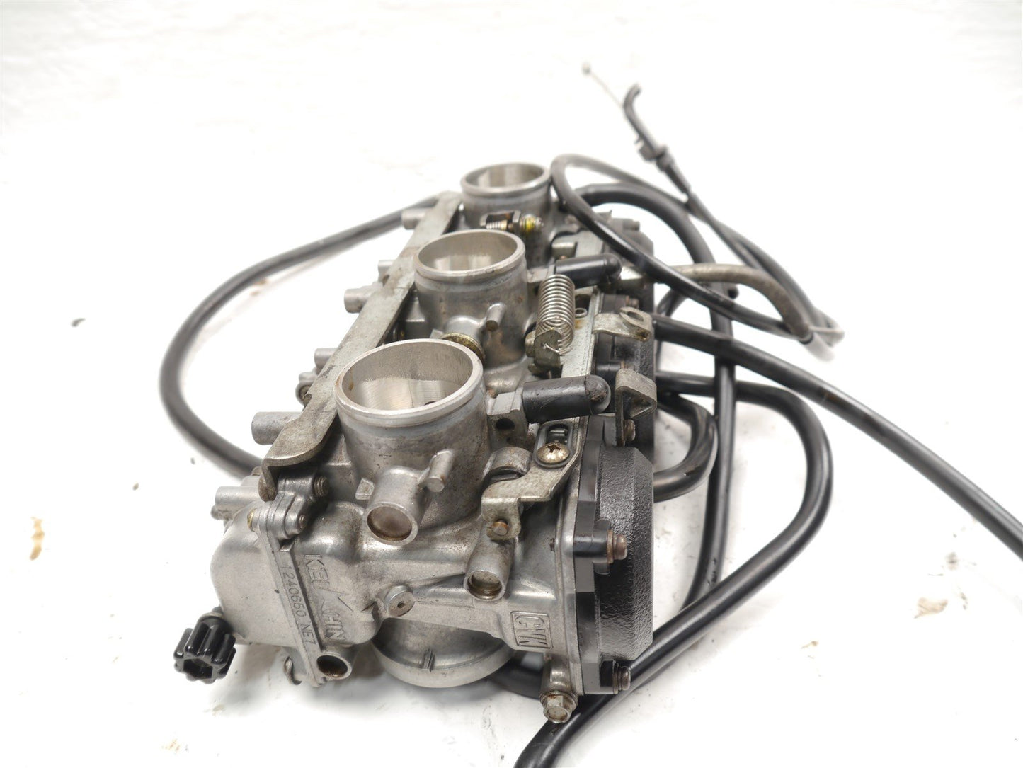TRIUMPH TROPHY 900 1996-2001 CARBURETTORS