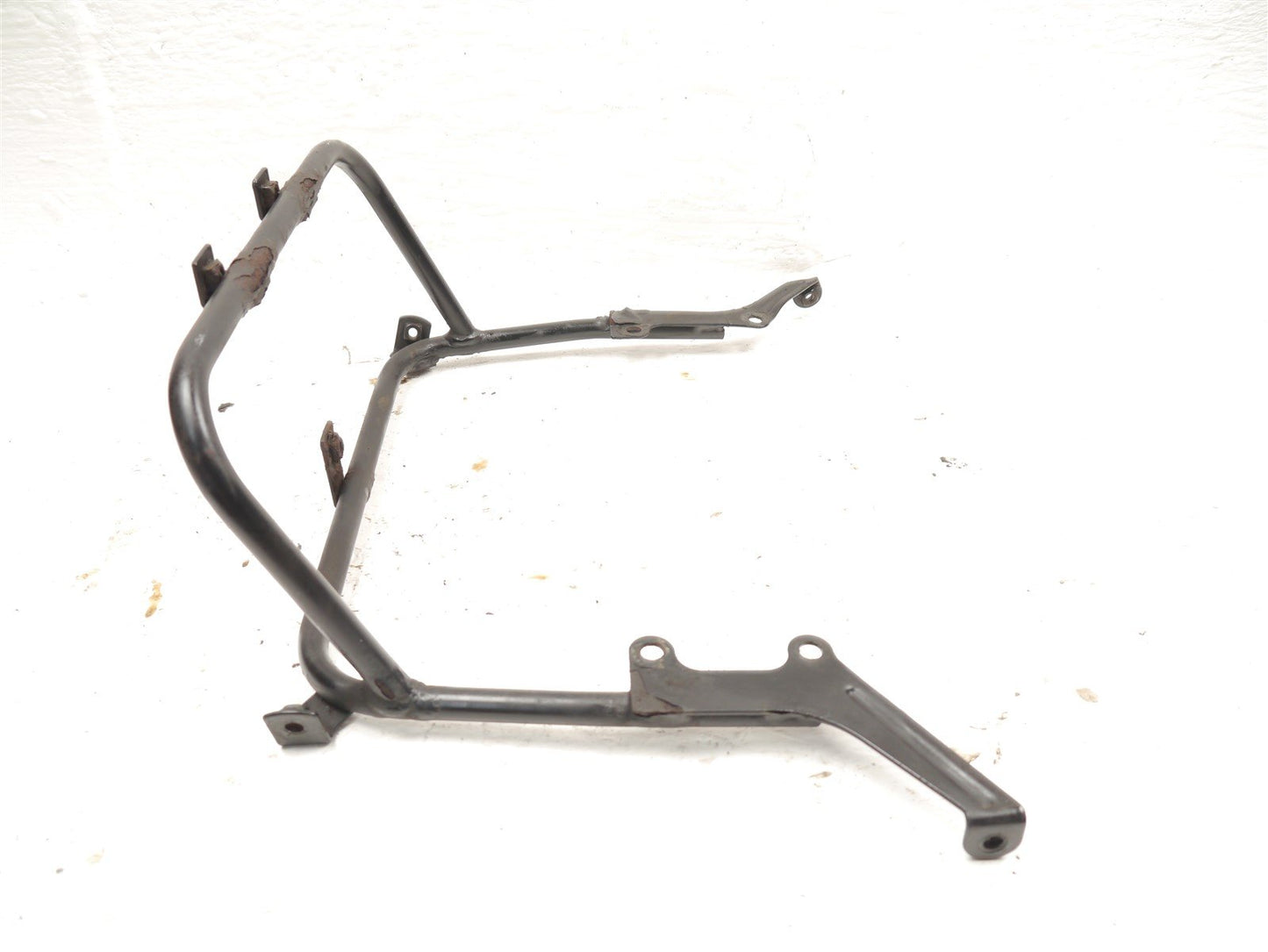 TRIUMPH TROPHY 900 1996-2001 OIL COOLER MOUNT