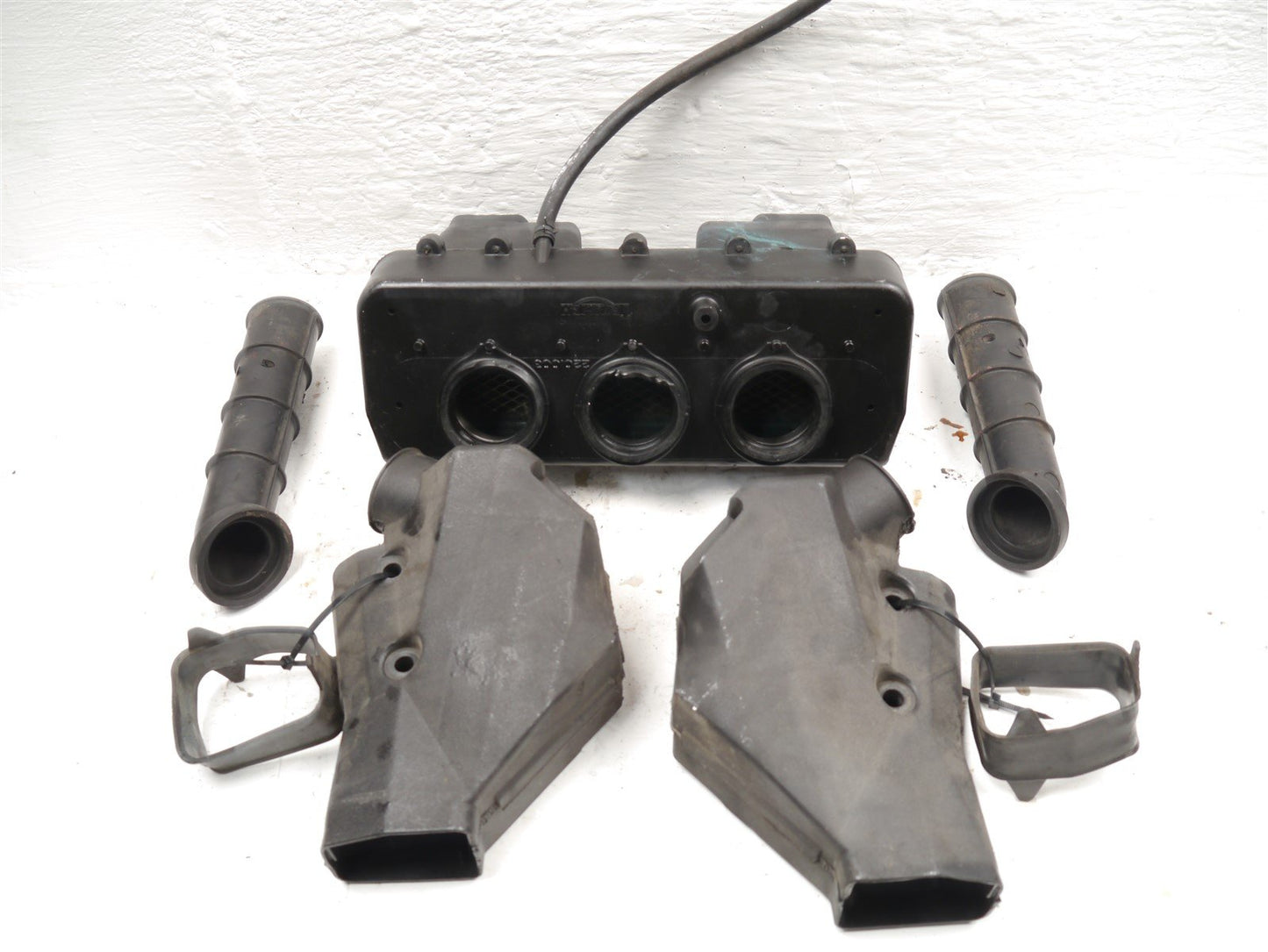 TRIUMPH TROPHY 900 1996-2001 AIRBOX