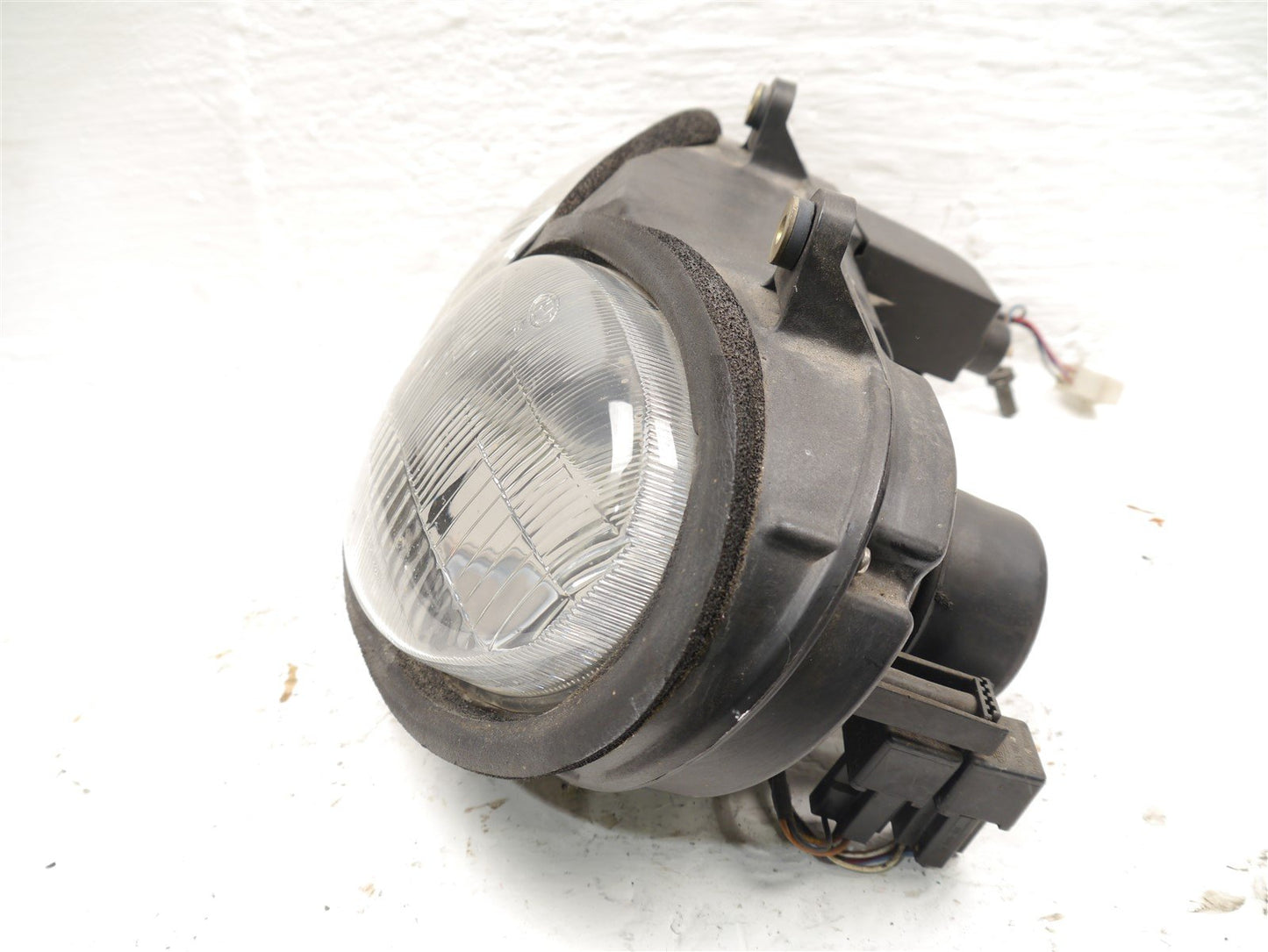 TRIUMPH TROPHY 900 1996-2001 HEADLIGHT FRONT LIGHT