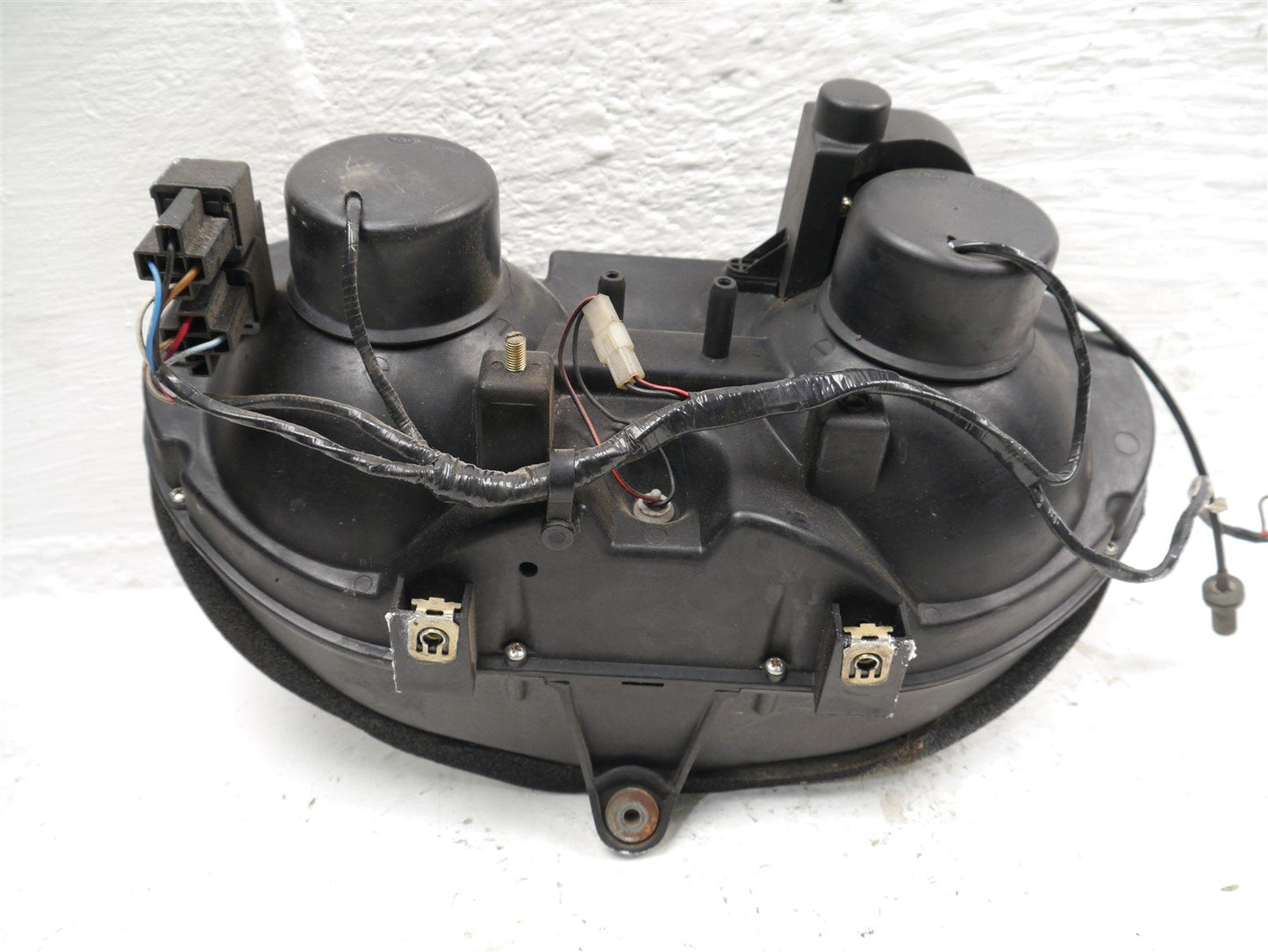 TRIUMPH TROPHY 900 1996-2001 HEADLIGHT FRONT LIGHT